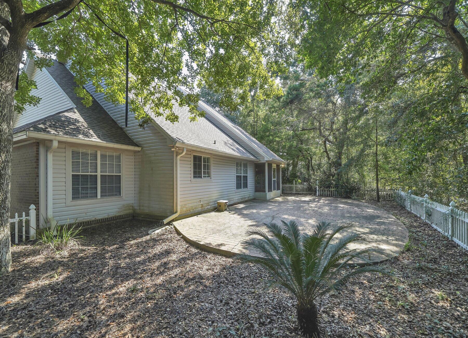 FAIRWAY LAKES PH 2 - Residential