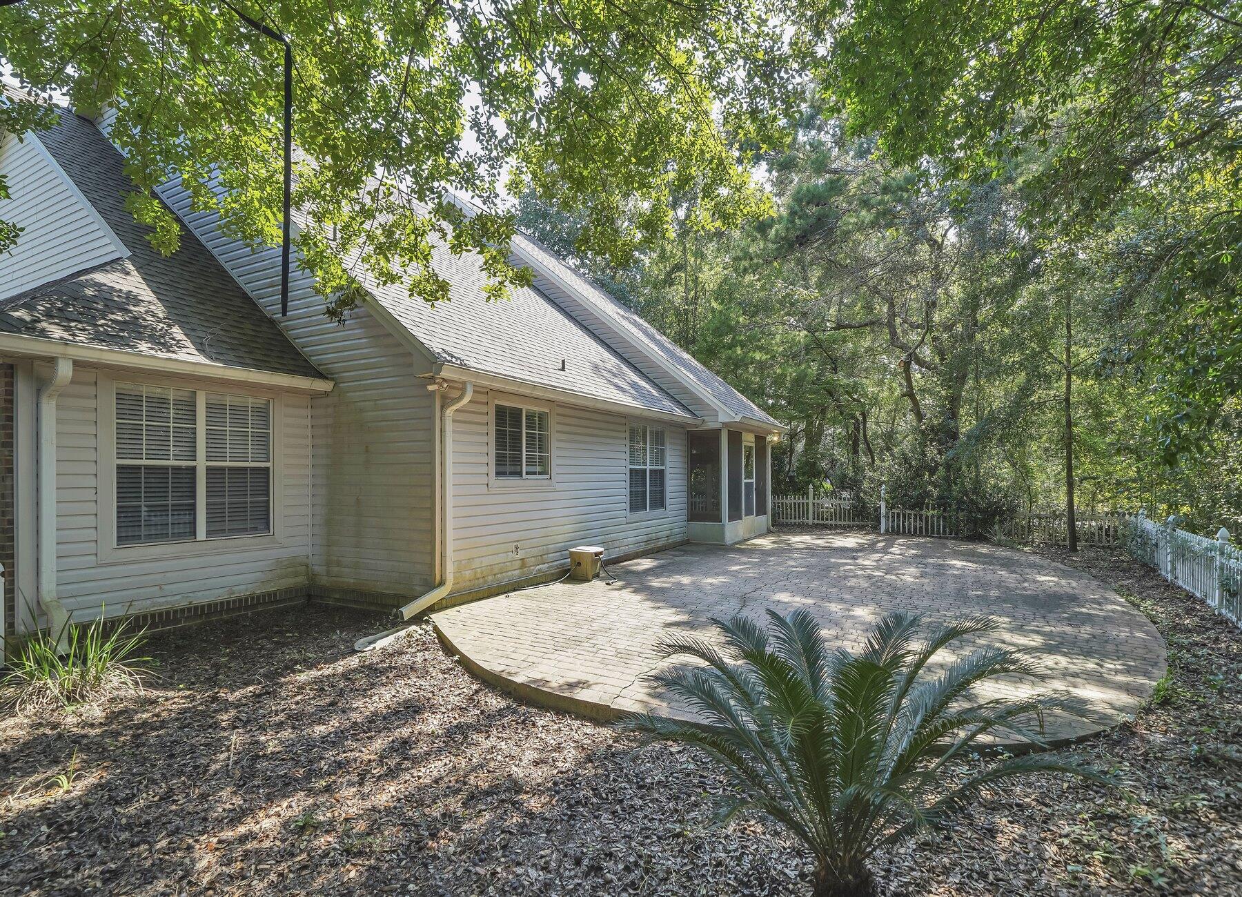 FAIRWAY LAKES PH 2 - Residential