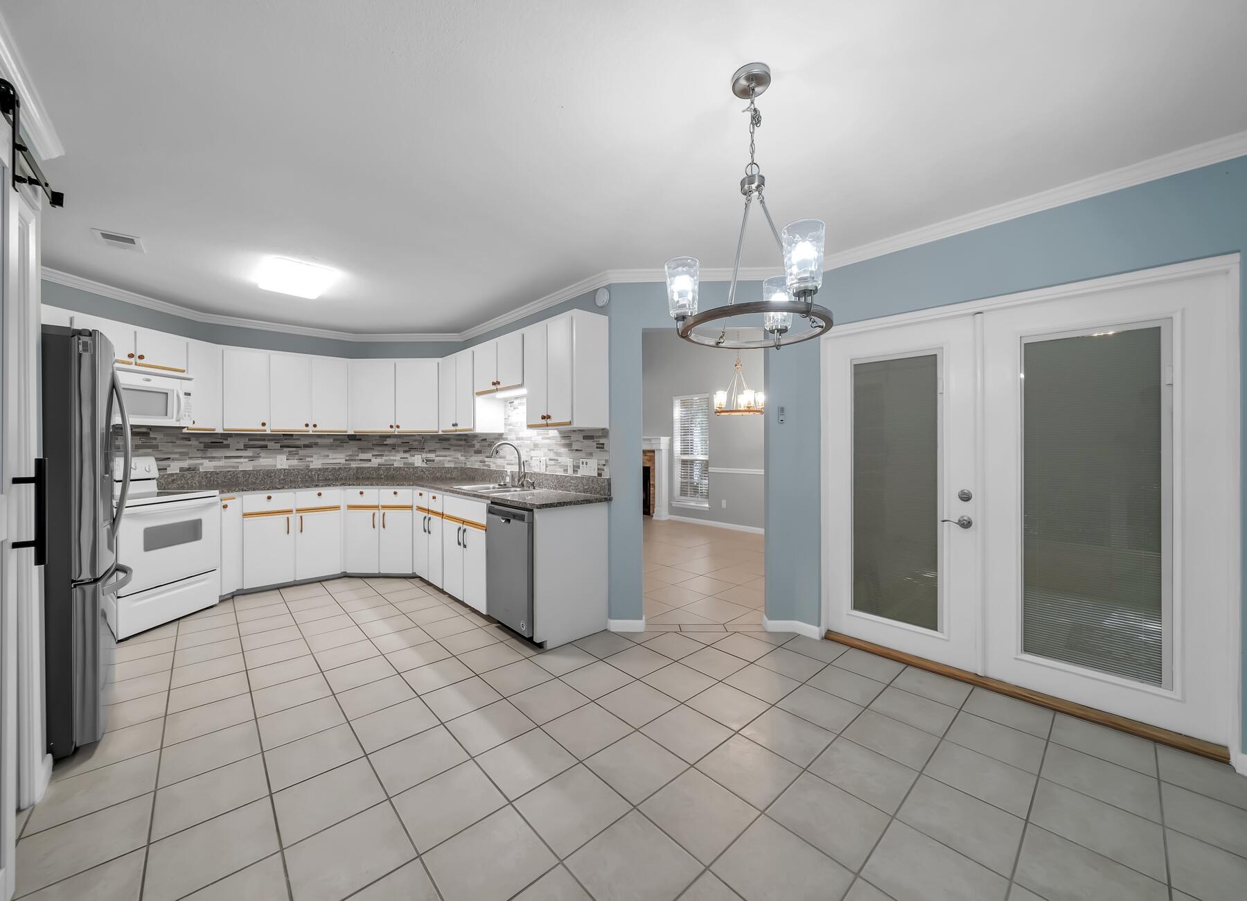 FAIRWAY LAKES PH 2 - Residential