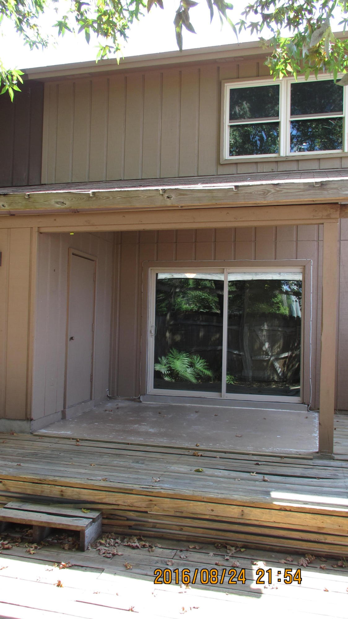 BAYWOOD T/H - Residential Lease