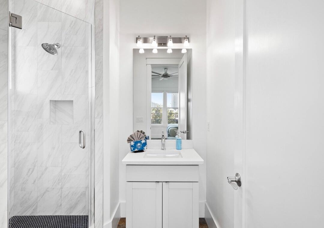 SNOW DRIFT BEACH - Residential