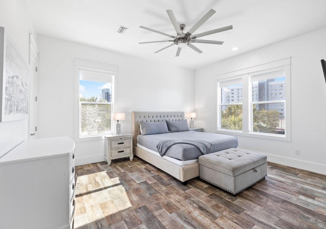 SNOW DRIFT BEACH - Residential