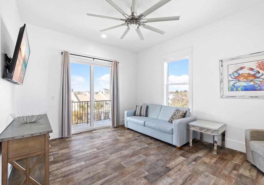 SNOW DRIFT BEACH - Residential