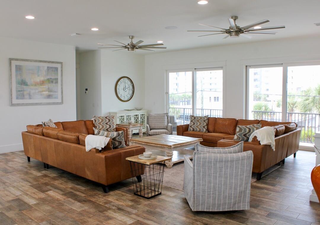 SNOW DRIFT BEACH - Residential