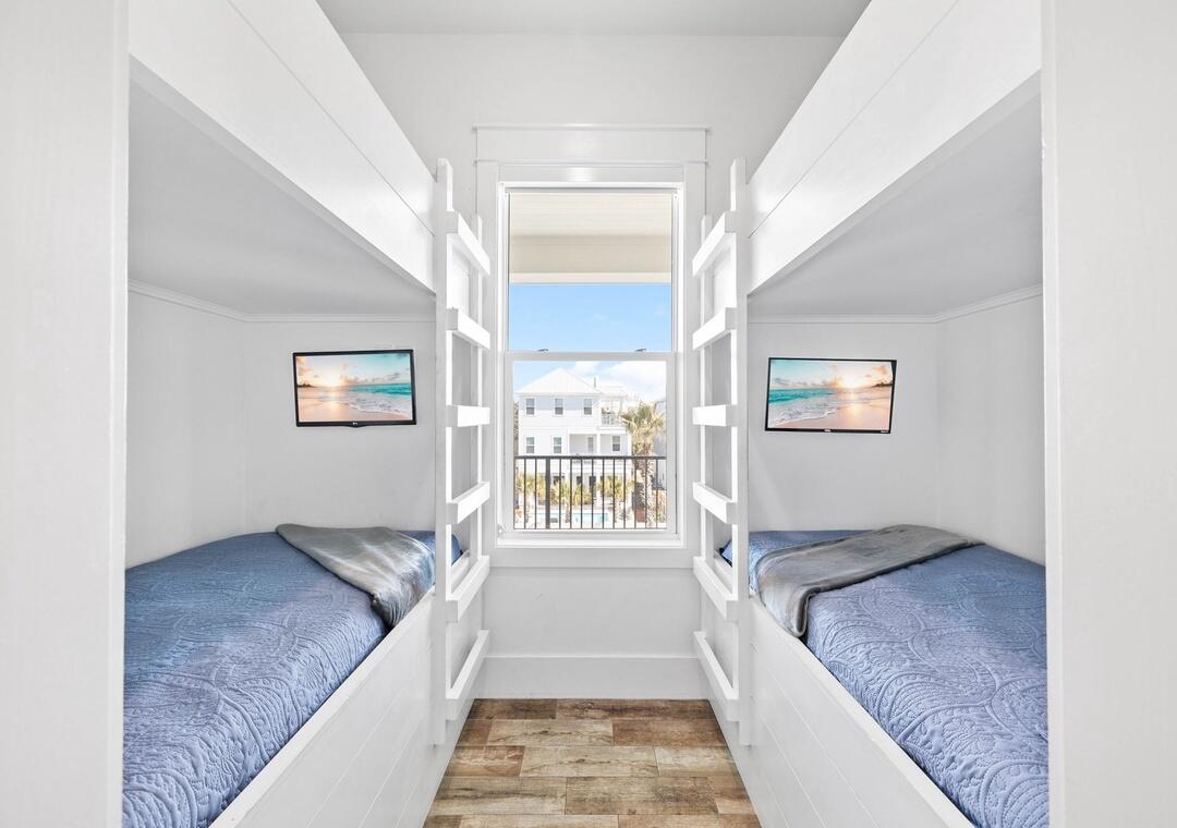 SNOW DRIFT BEACH - Residential