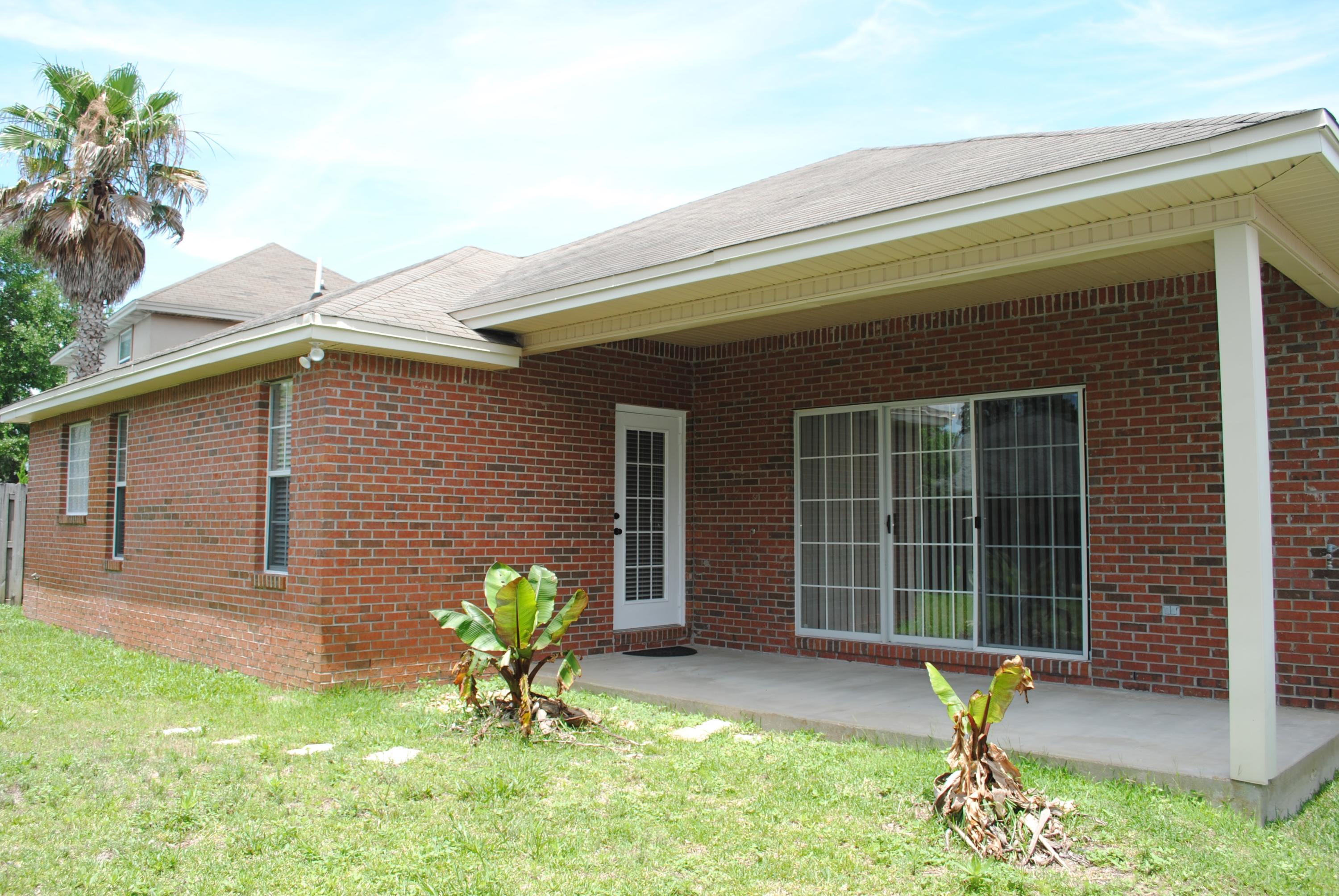 NORTHRIDGE - Residential