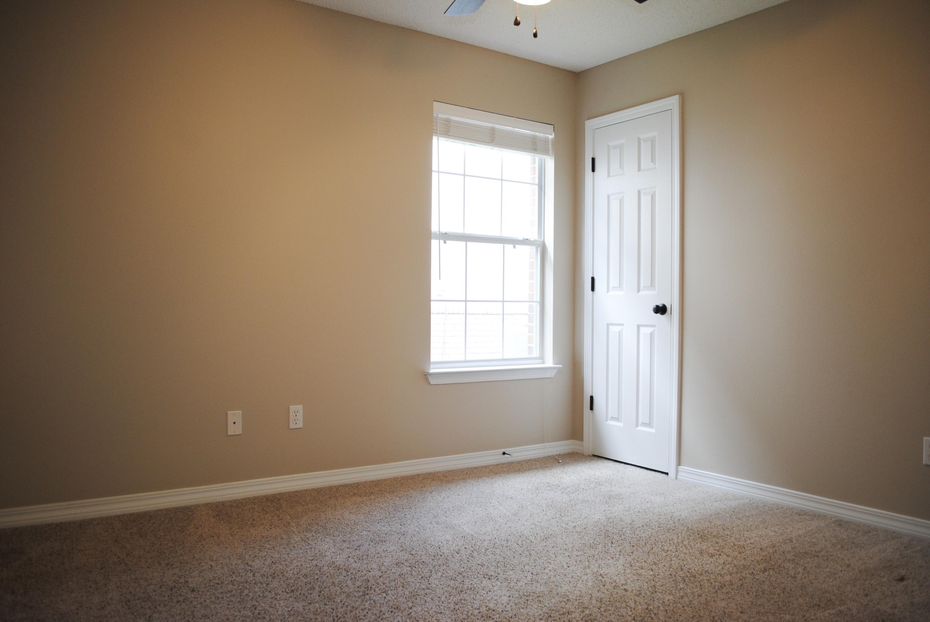 NORTHRIDGE - Residential