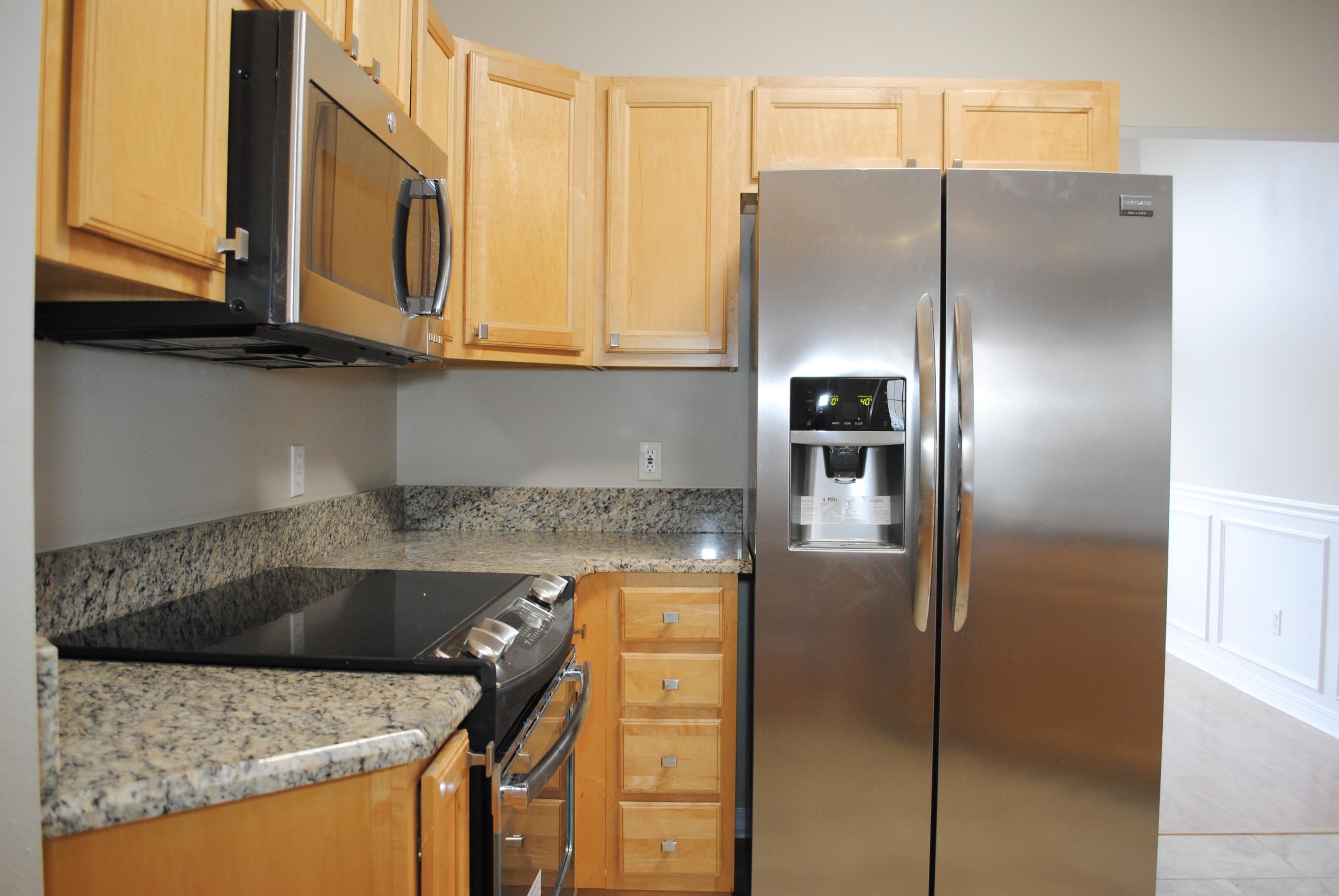 NORTHRIDGE - Residential