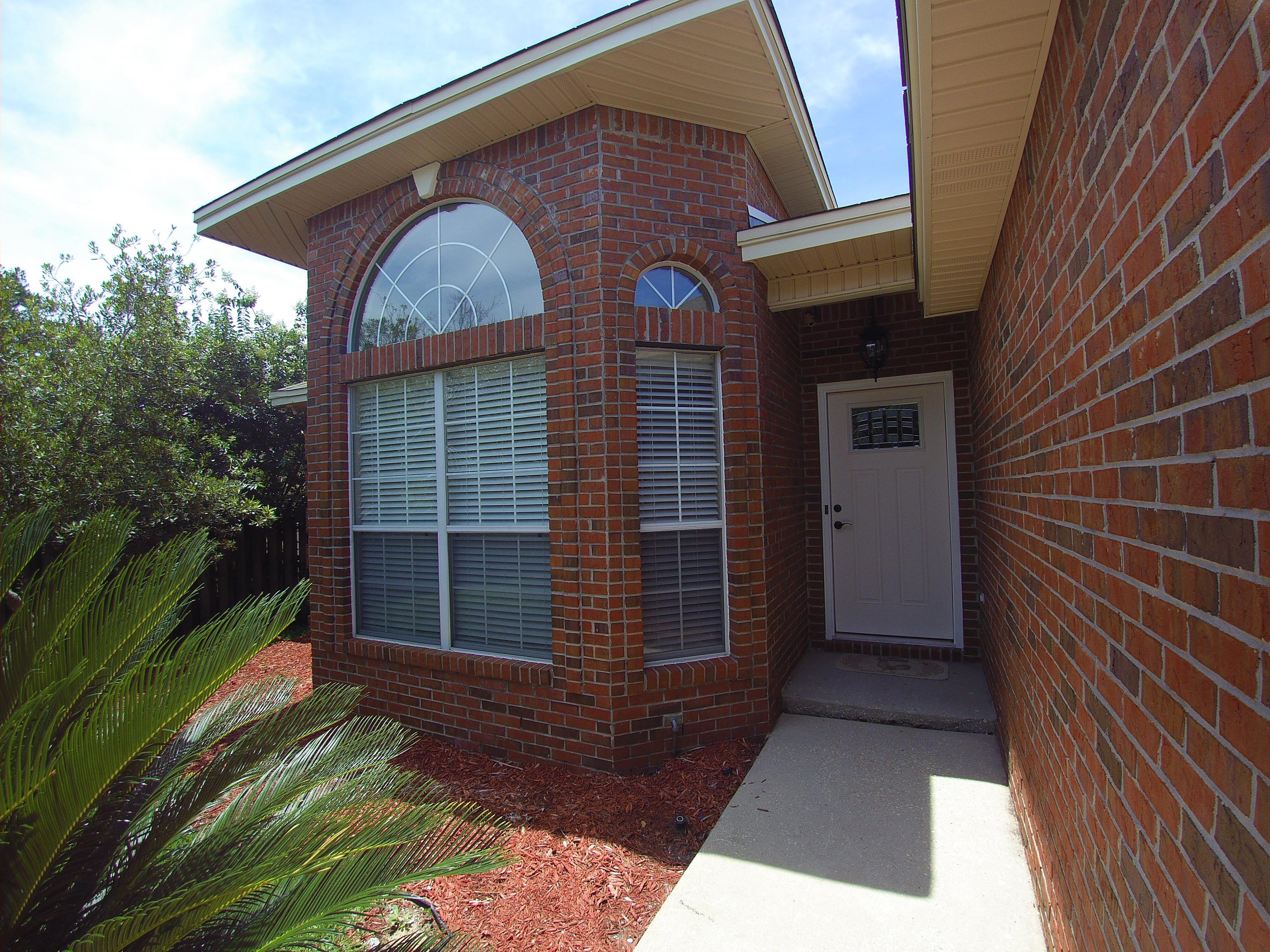 NORTHRIDGE - Residential