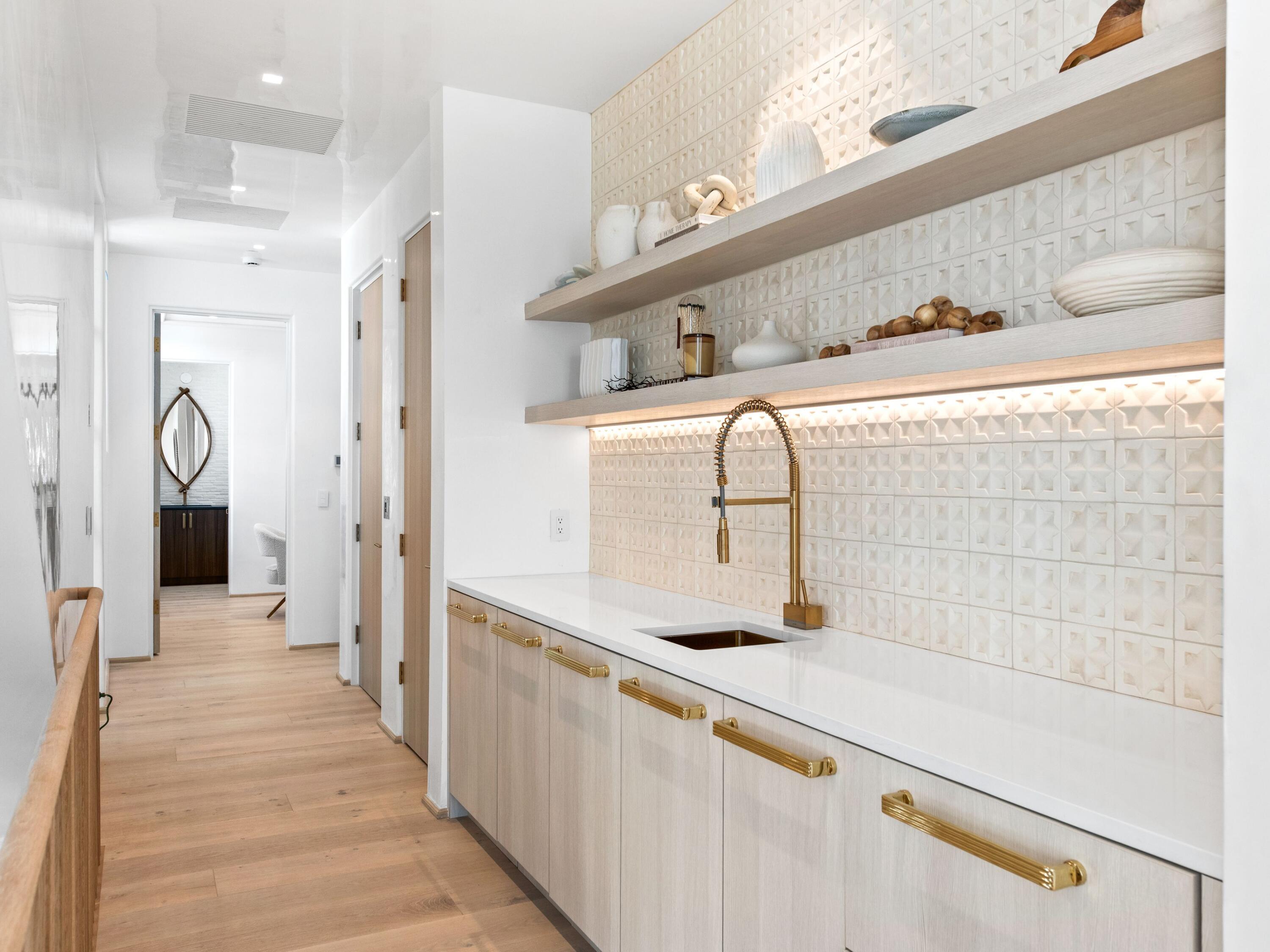 ALYS BEACH - Residential