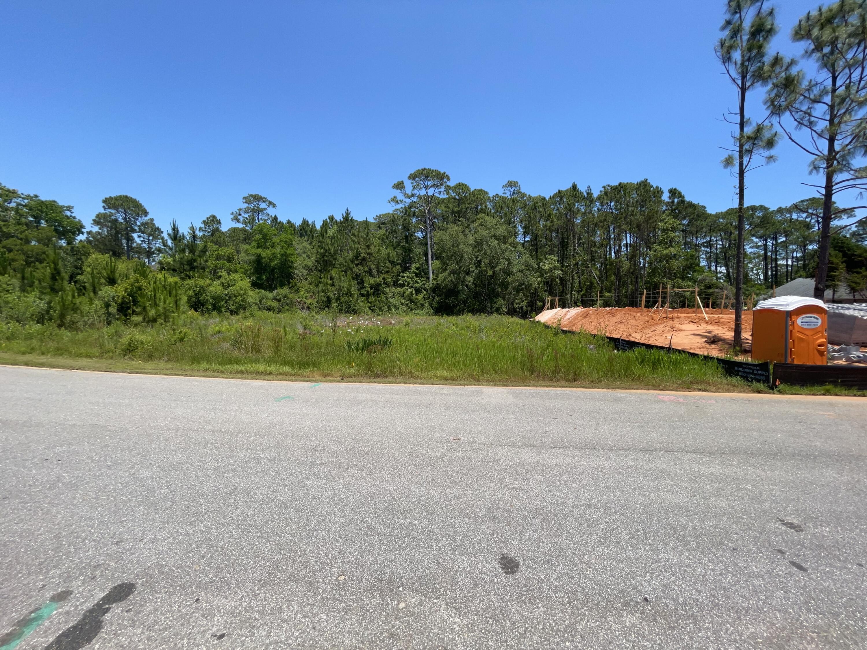 BISCAYNE POINTE - Land