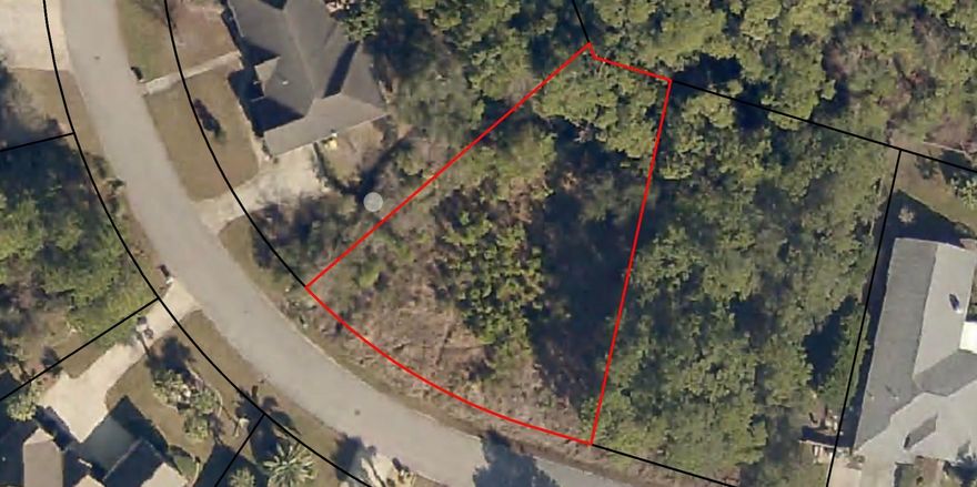 Vacant lot in the beautiful waterfront community of Biscayne Pointe. Great neighborhood to build your dream home. This .31 acre lot is a short walk to HOA beach area and gazebo. Lot is located in a convenient area with shopping, schools, restaurants, and Hurlburt Field.