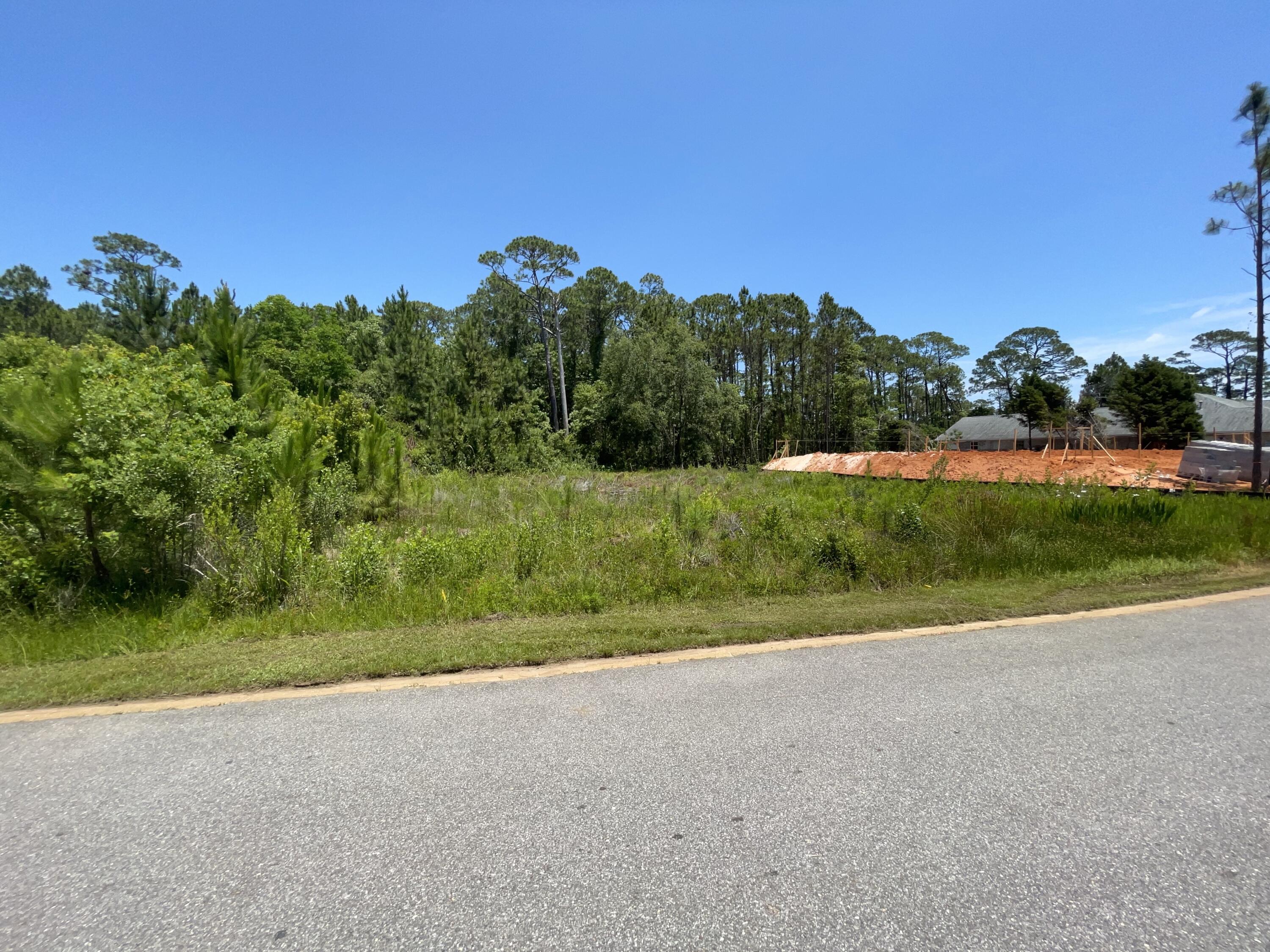 BISCAYNE POINTE - Land