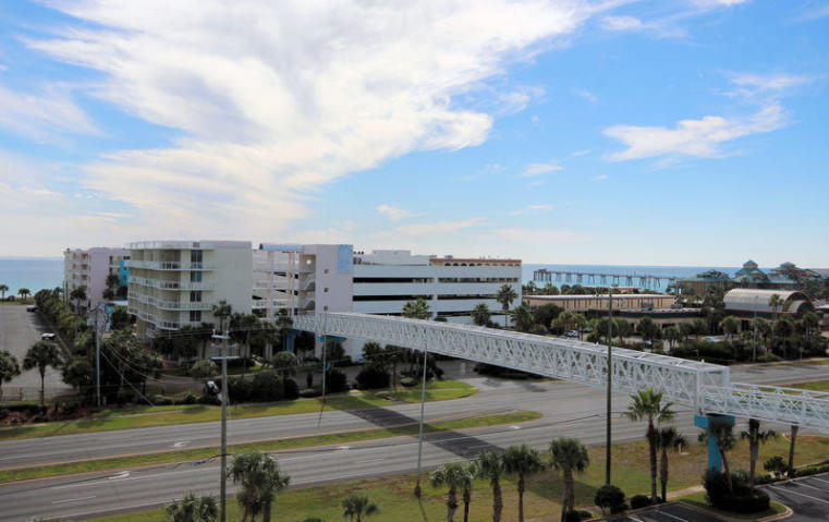 DESTIN WEST BEACH & BAY RESORT - Residential