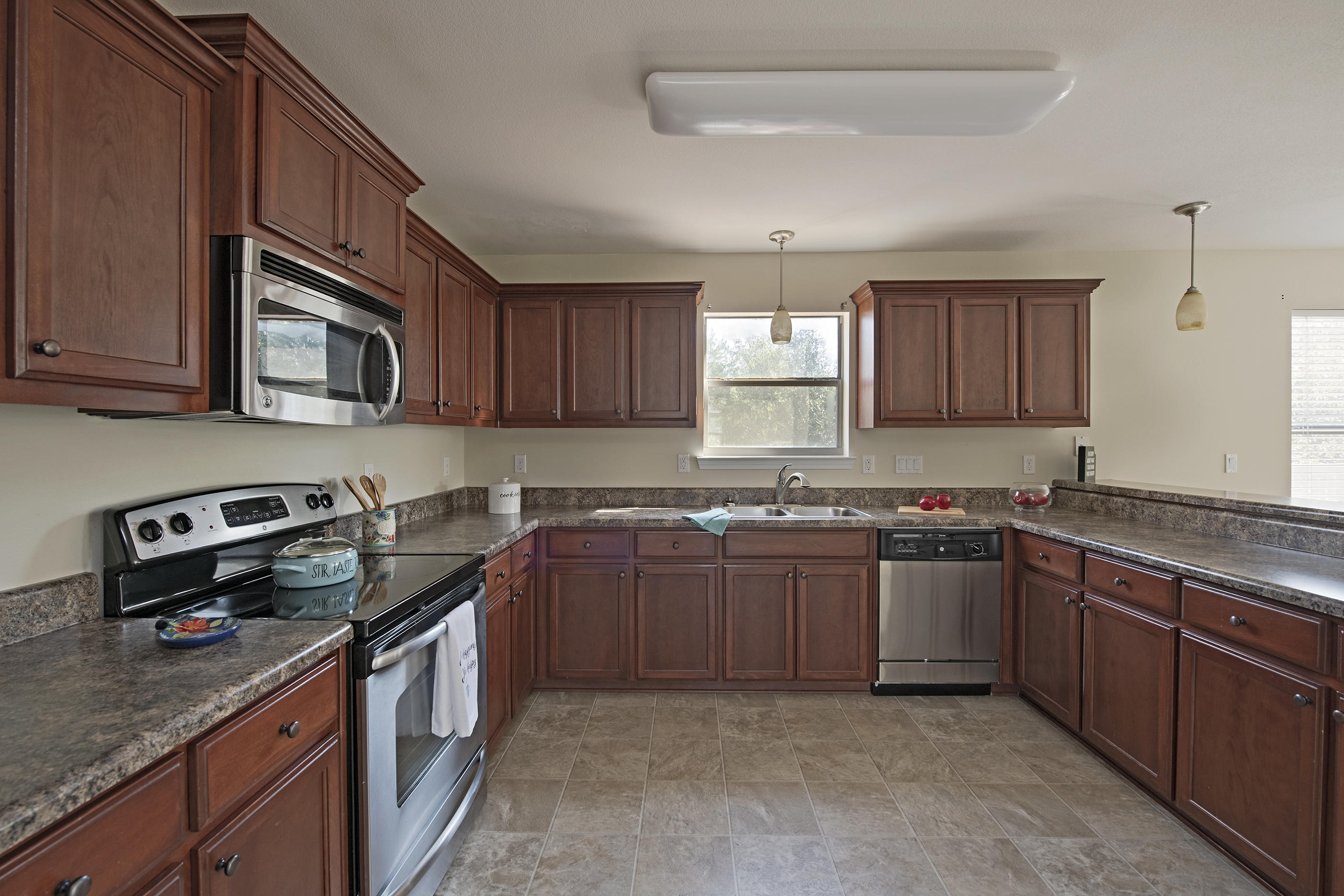 WATERSTONE - Residential