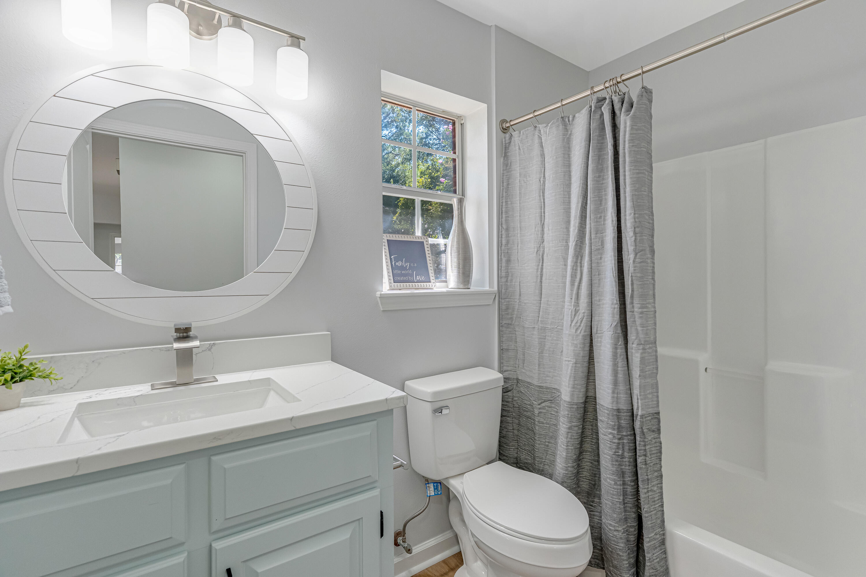 RIVERCHASE PH I - Residential