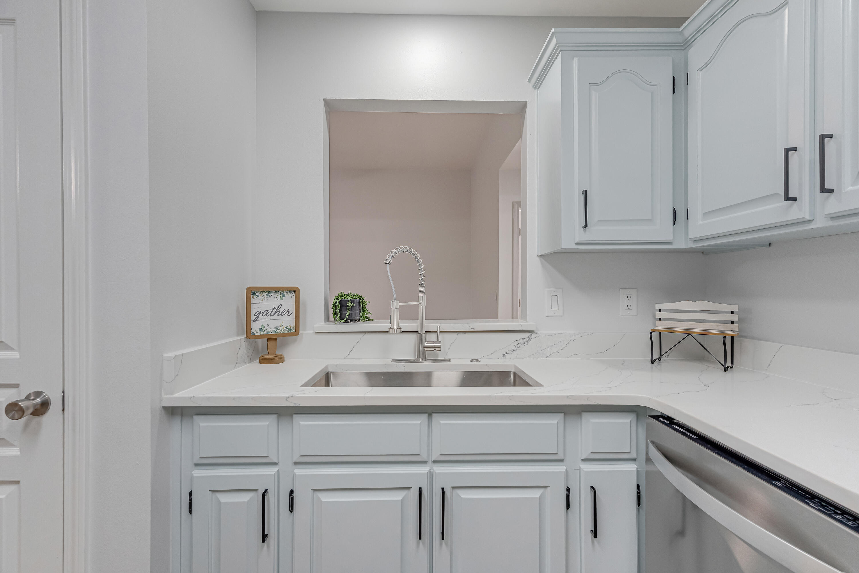 RIVERCHASE PH I - Residential