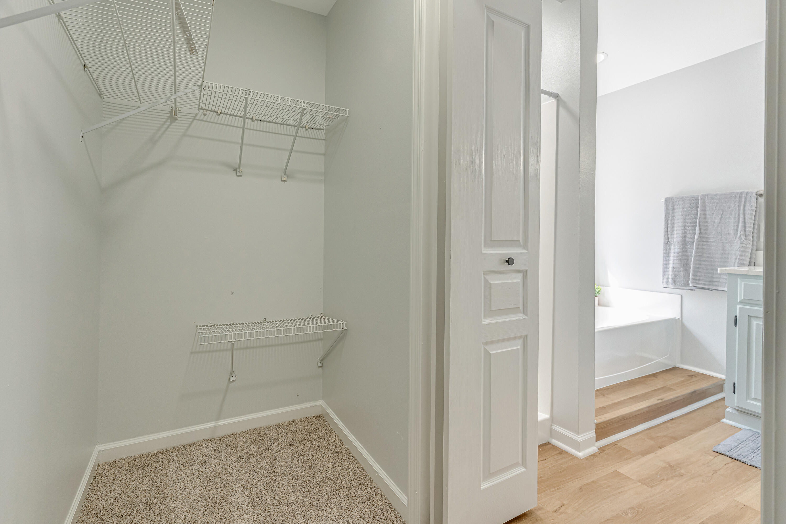 RIVERCHASE PH I - Residential