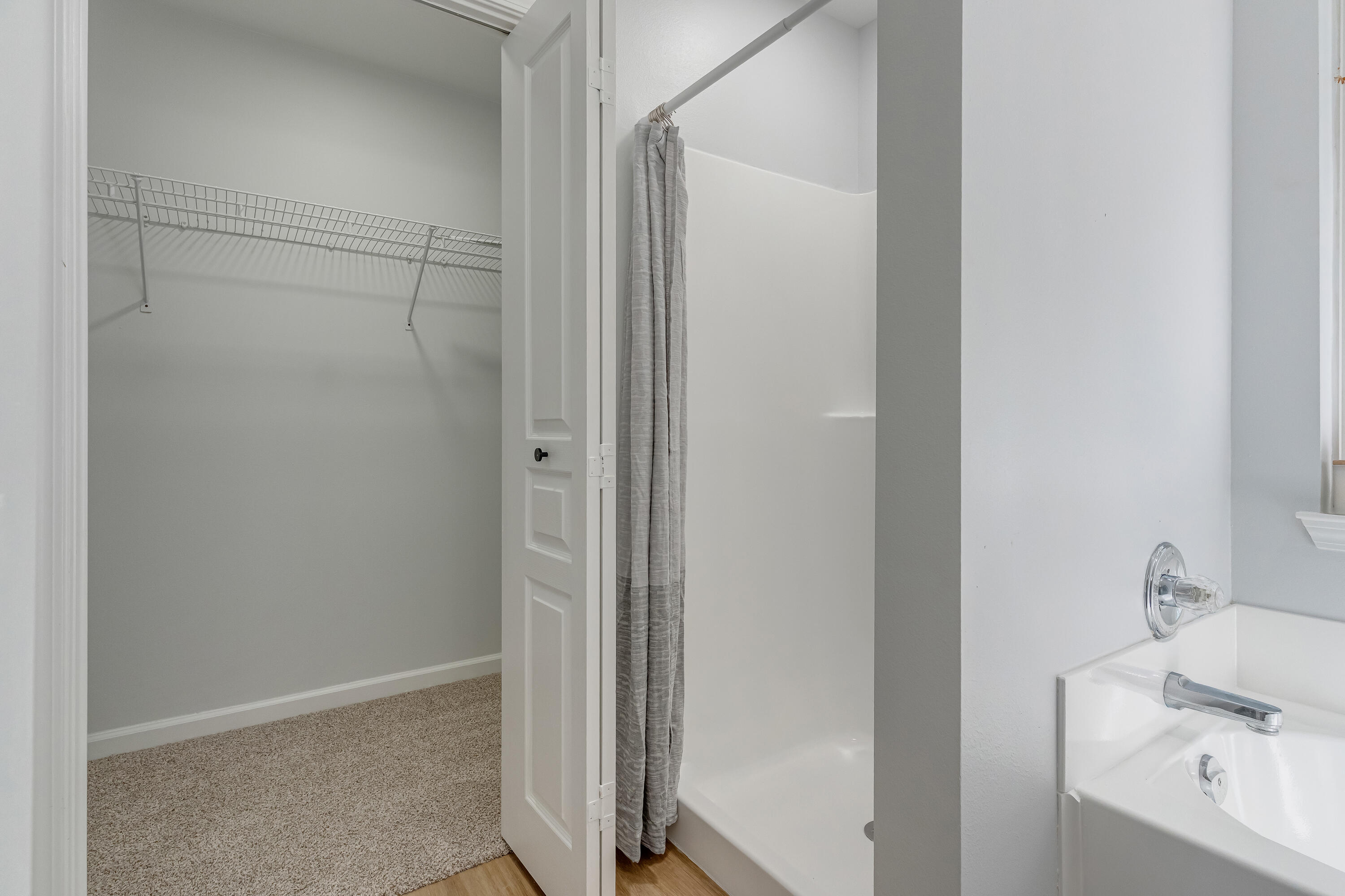 RIVERCHASE PH I - Residential