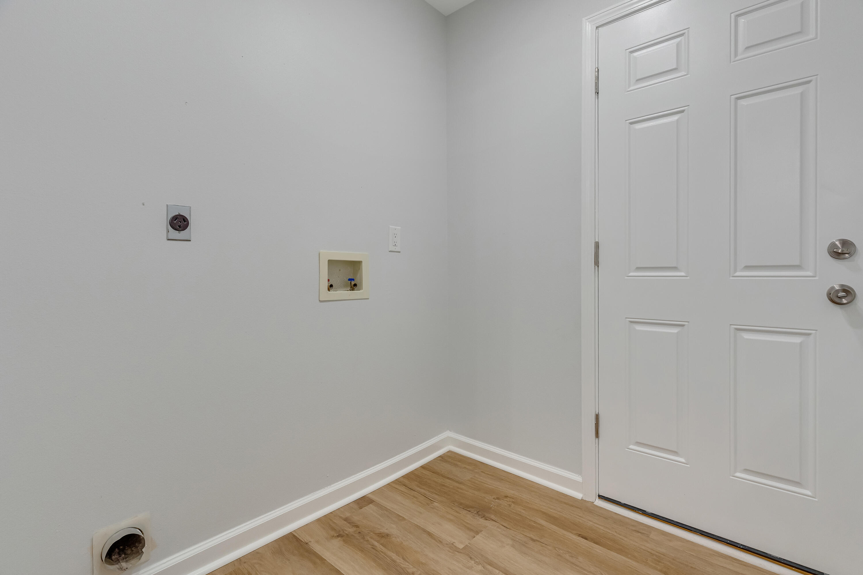 RIVERCHASE PH I - Residential