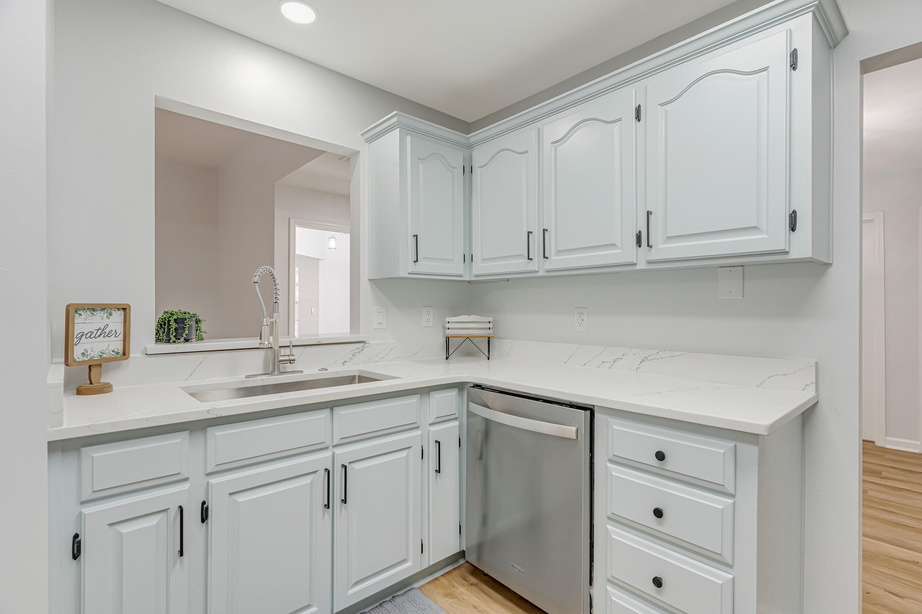 RIVERCHASE PH I - Residential