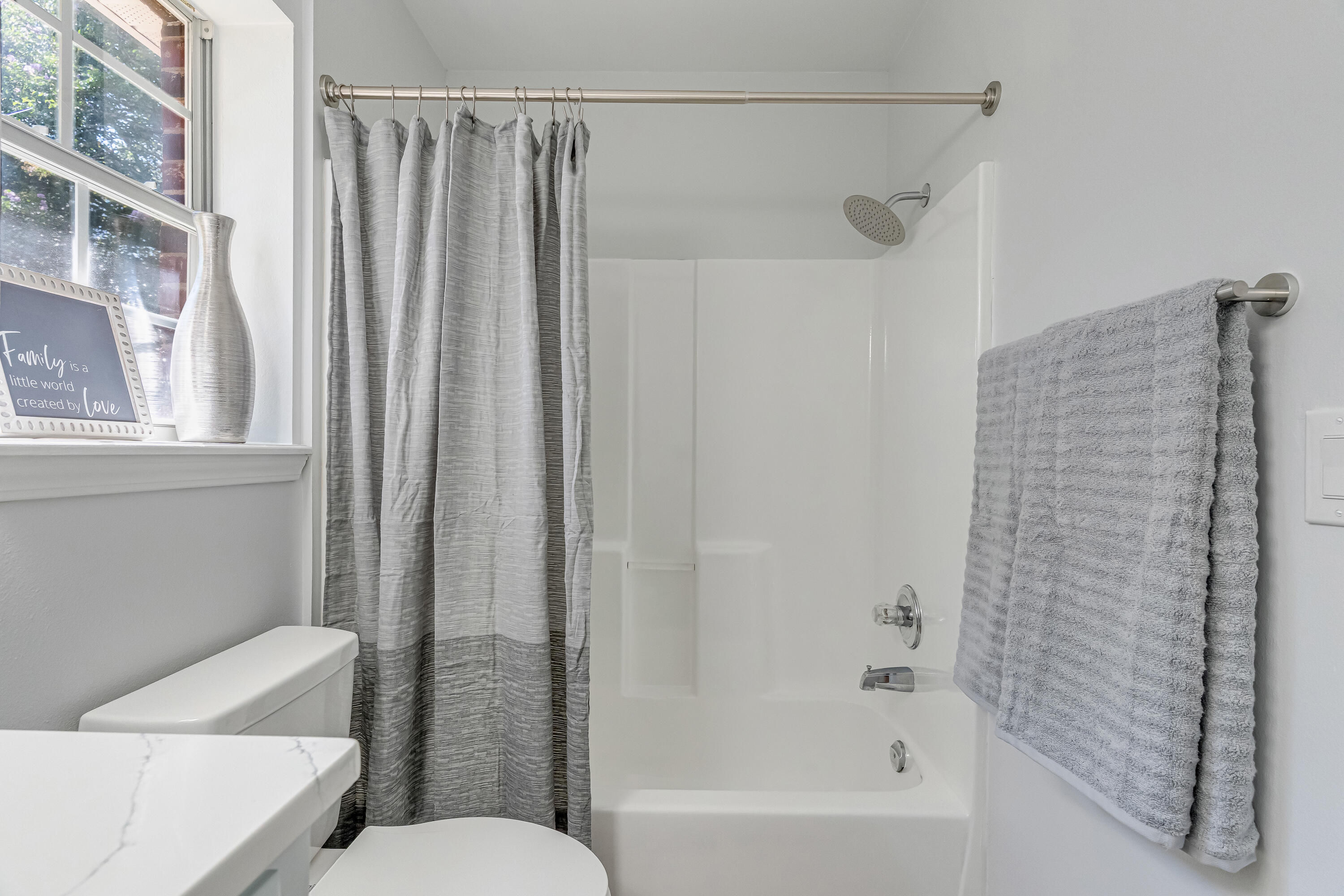 RIVERCHASE PH I - Residential