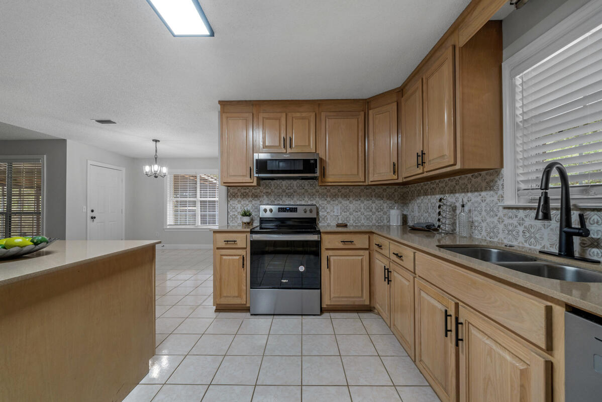 LAKE JUNIPER ESTATES UNIT 3 - Residential