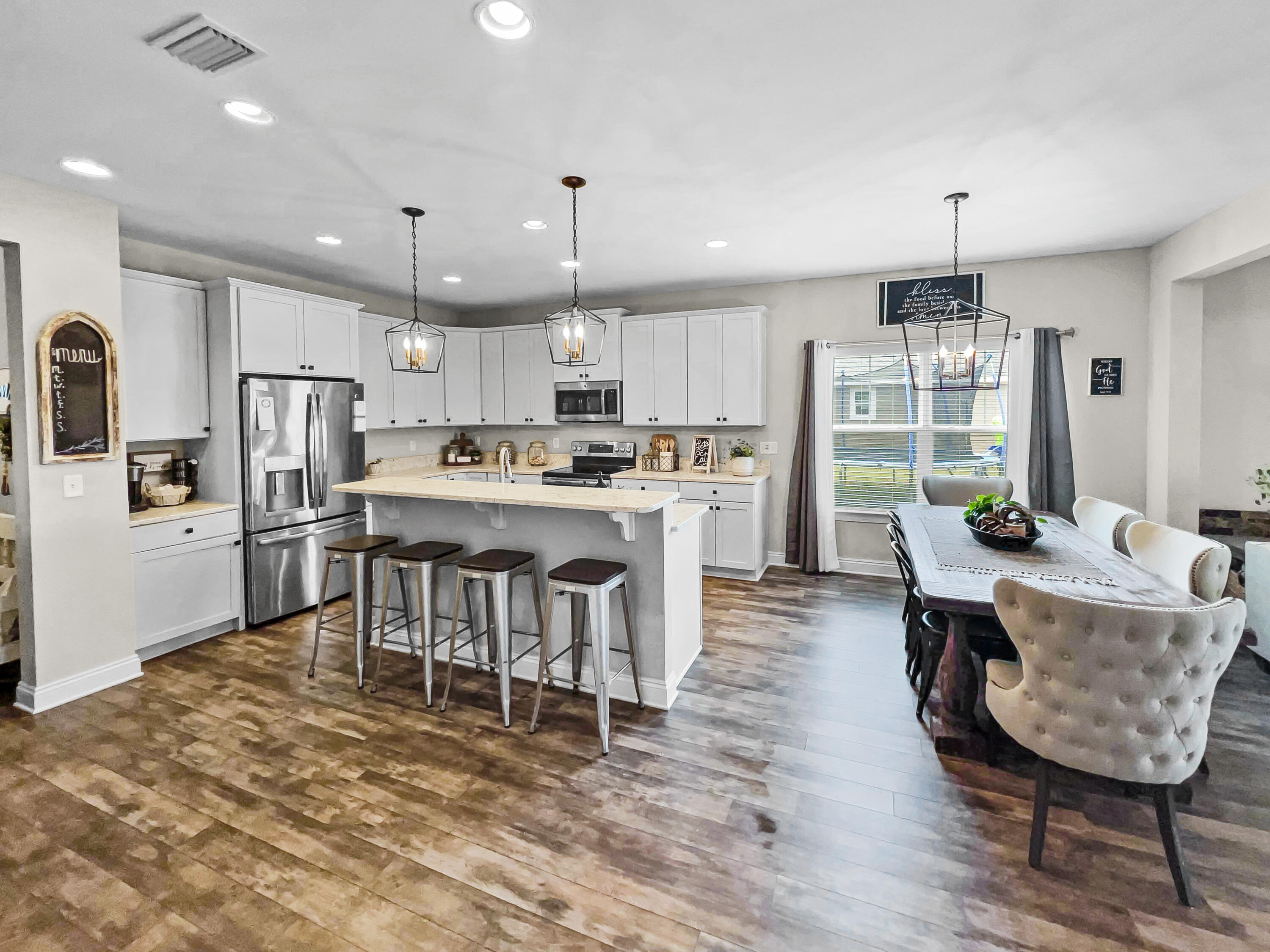 CROSS CREEK - Residential