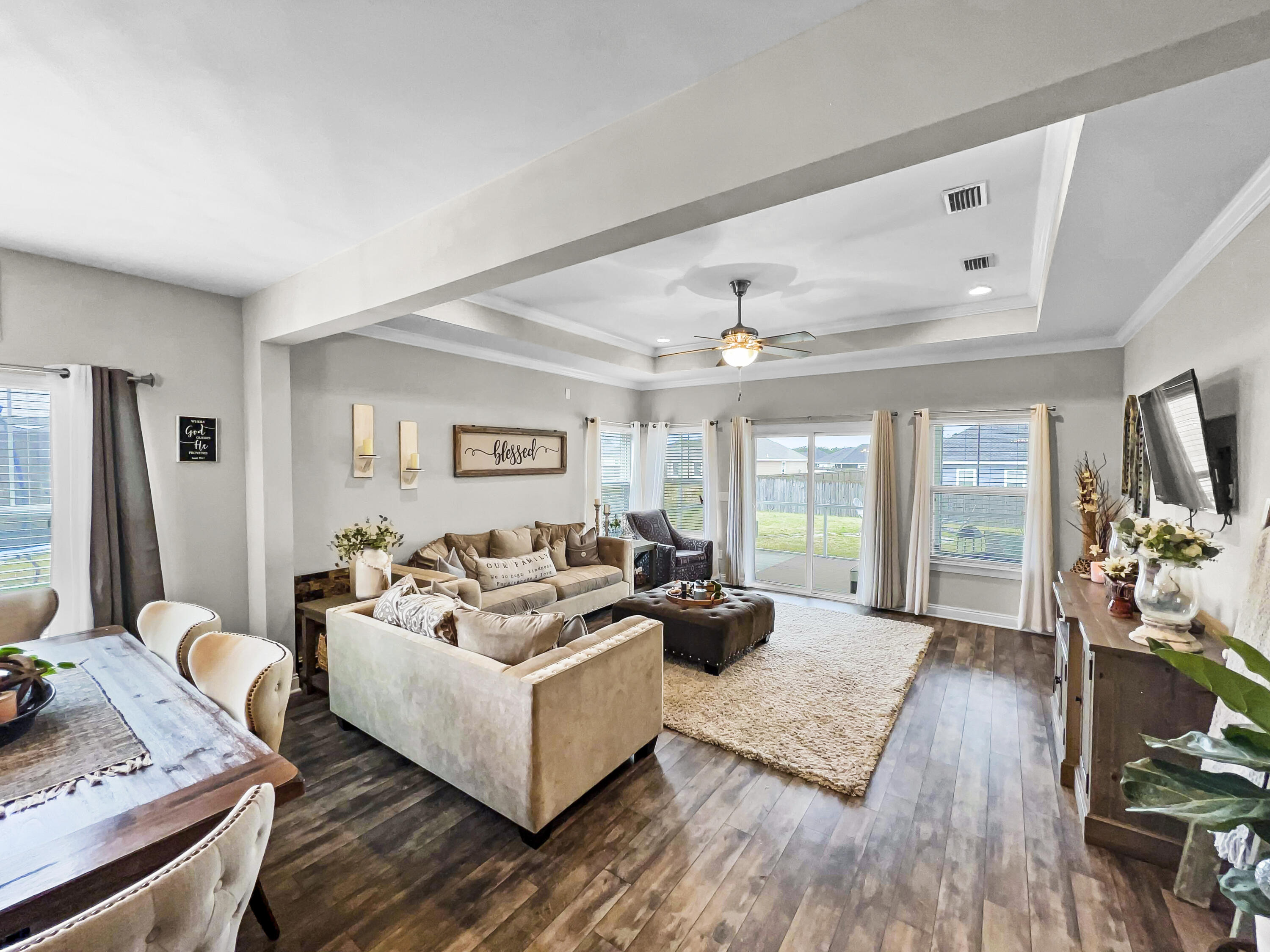 CROSS CREEK - Residential