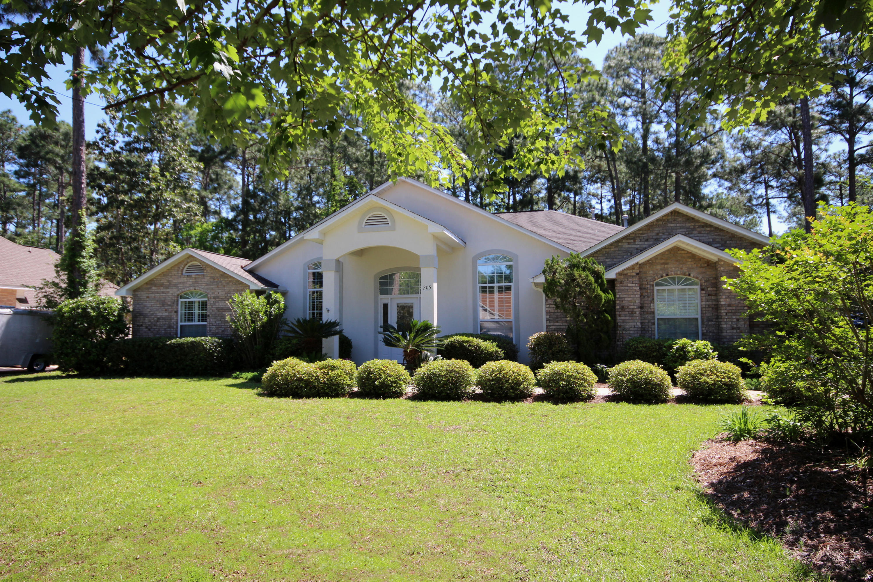 DANA POINTE - Residential