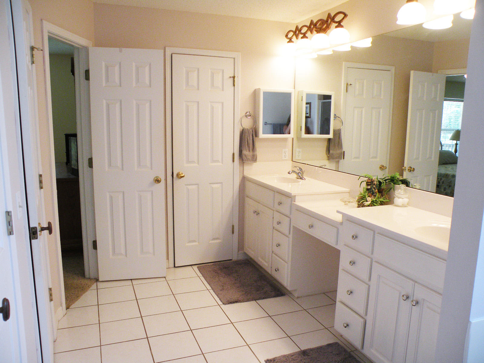 DANA POINTE - Residential