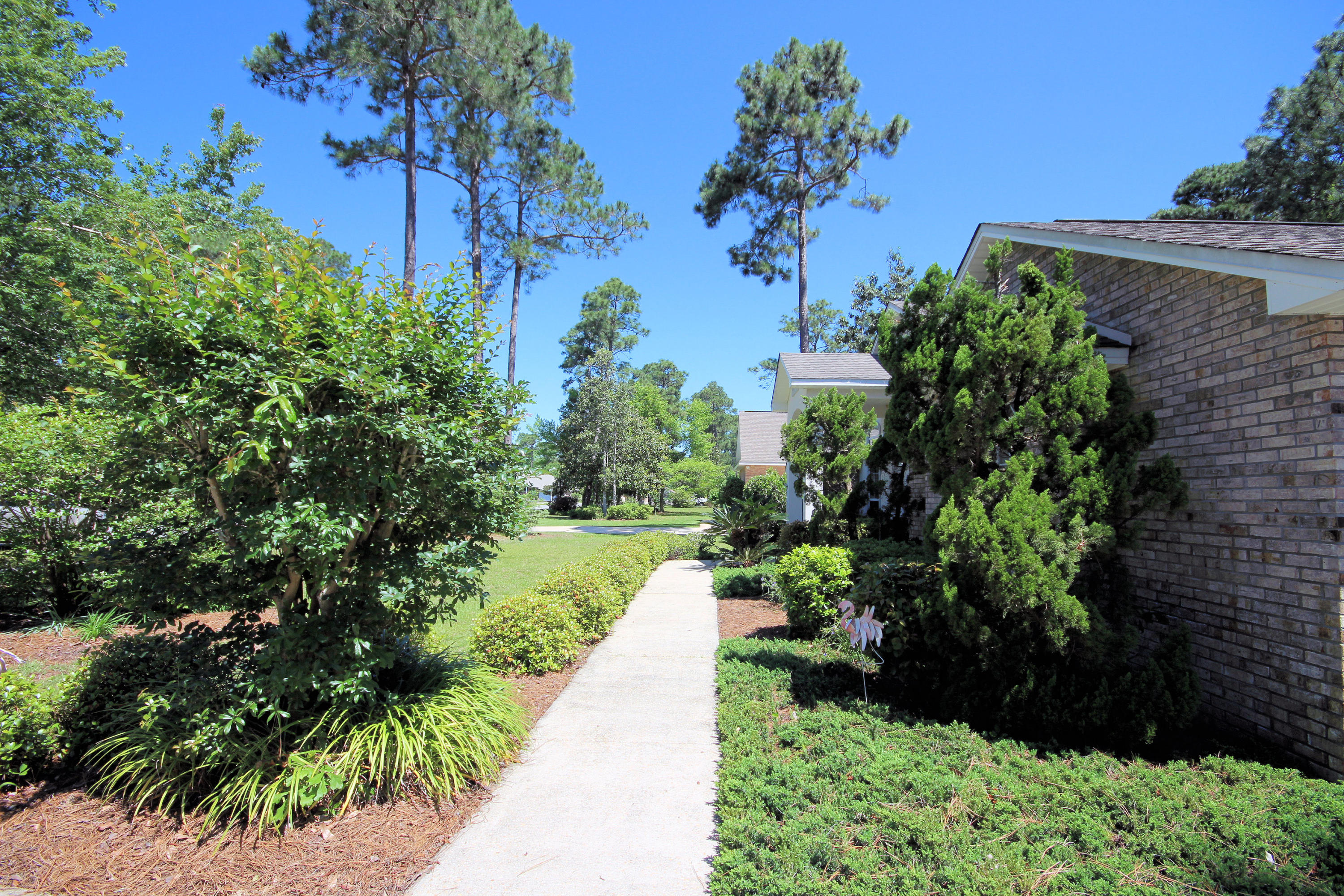 DANA POINTE - Residential