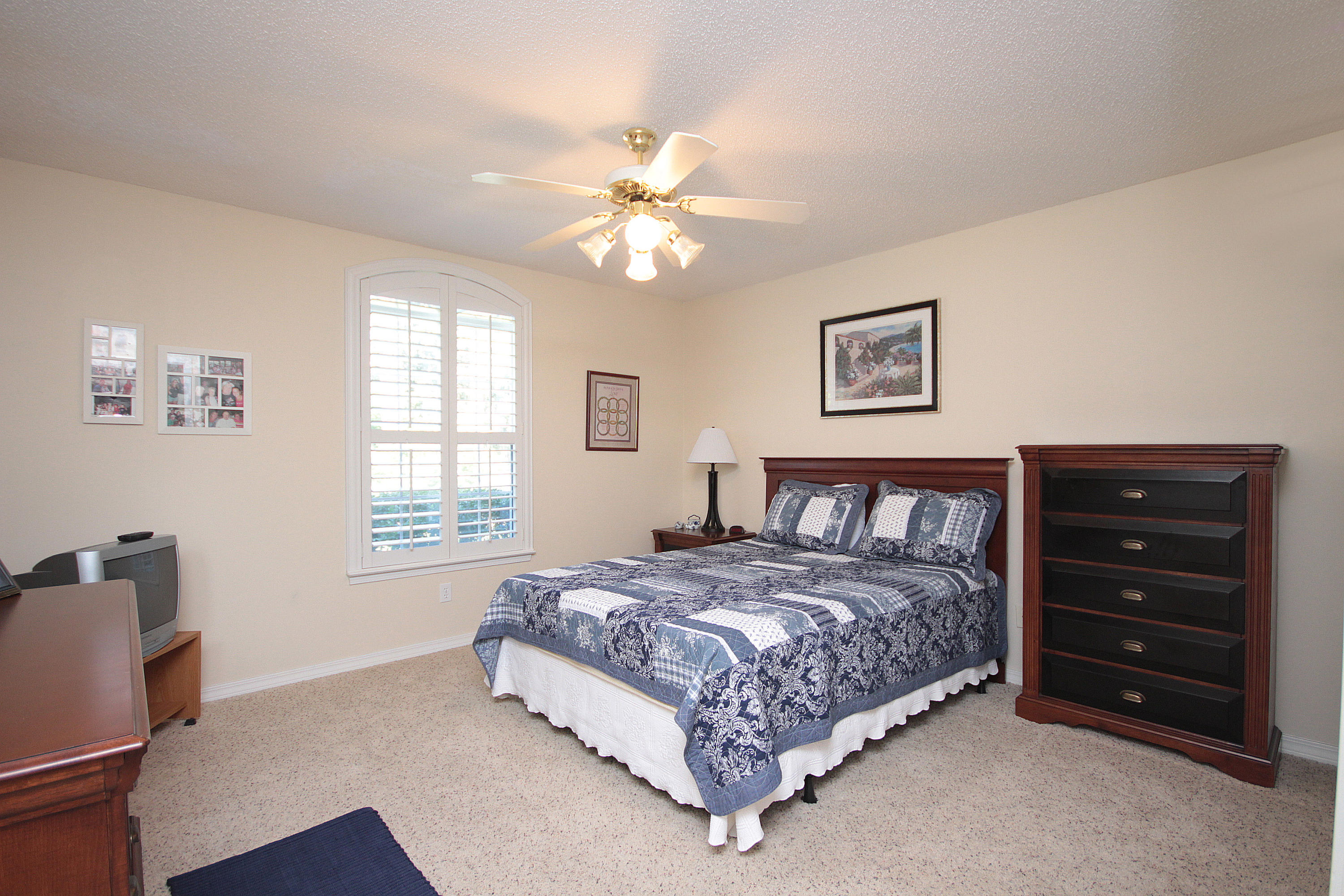 DANA POINTE - Residential