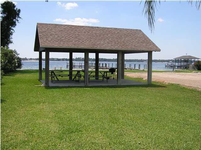 DANA POINTE - Residential