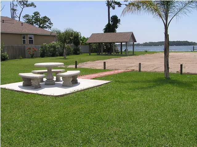 DANA POINTE - Residential