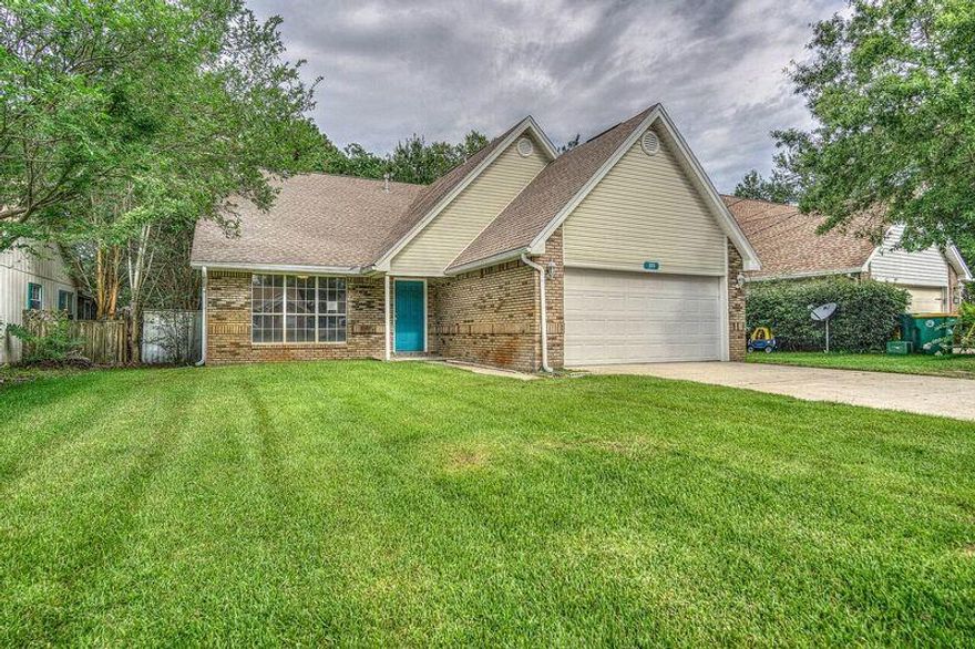 **Just remodeled** 4 bedroom home located on 5-10 minutes from Hurlburt Field. Brand new appliances! New cabinets and granite counter top in kitchen. New hardwood floors in the dining room and new carpet throughout all the bedrooms. Beautiful cathedral ceiling in living area. Whole house is freshly painted. Ideal investment or starter home.