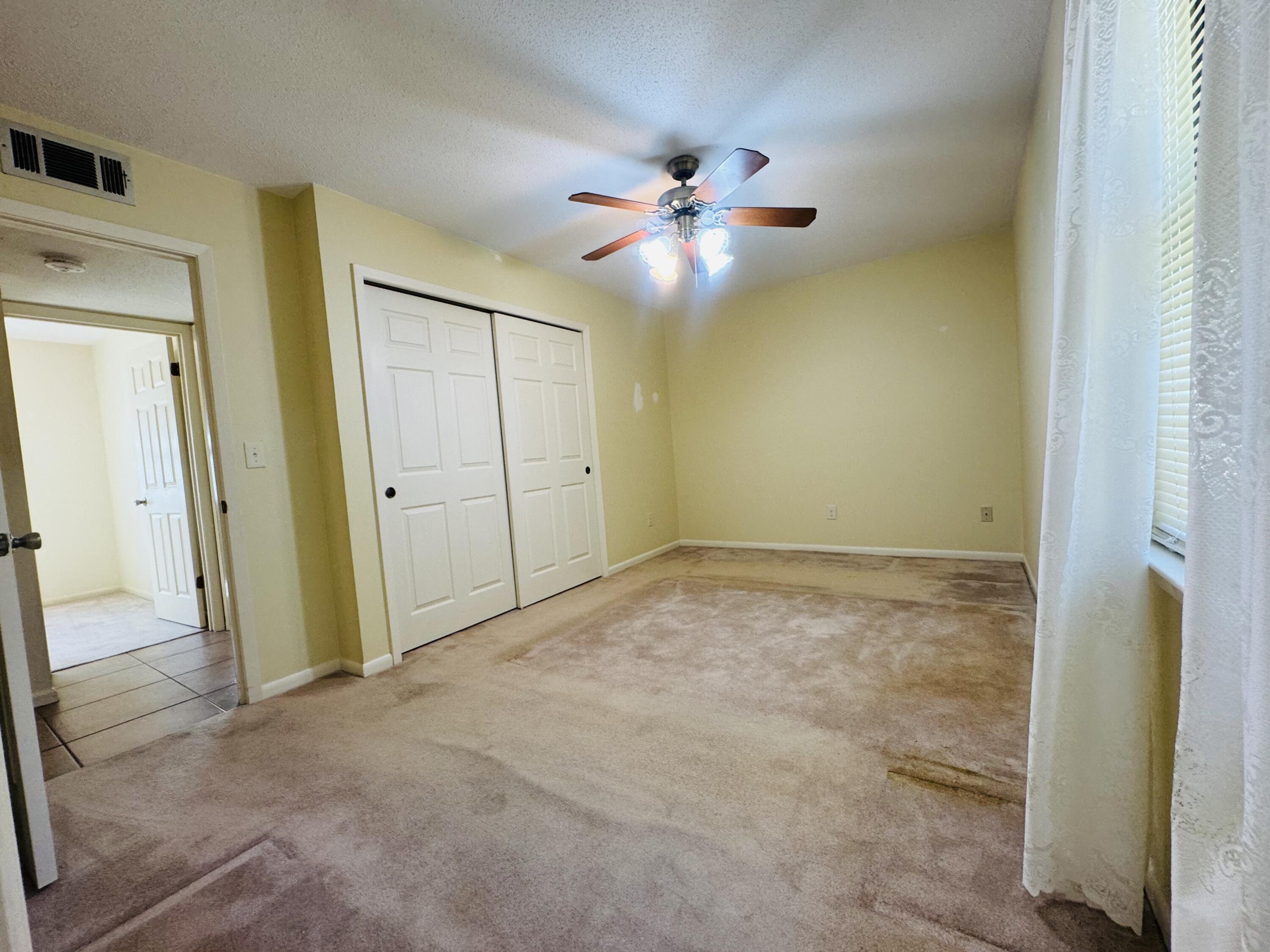 PORT DIXIE S1/2 OF LOTS 26 TO 28 BLK 32 - Residential