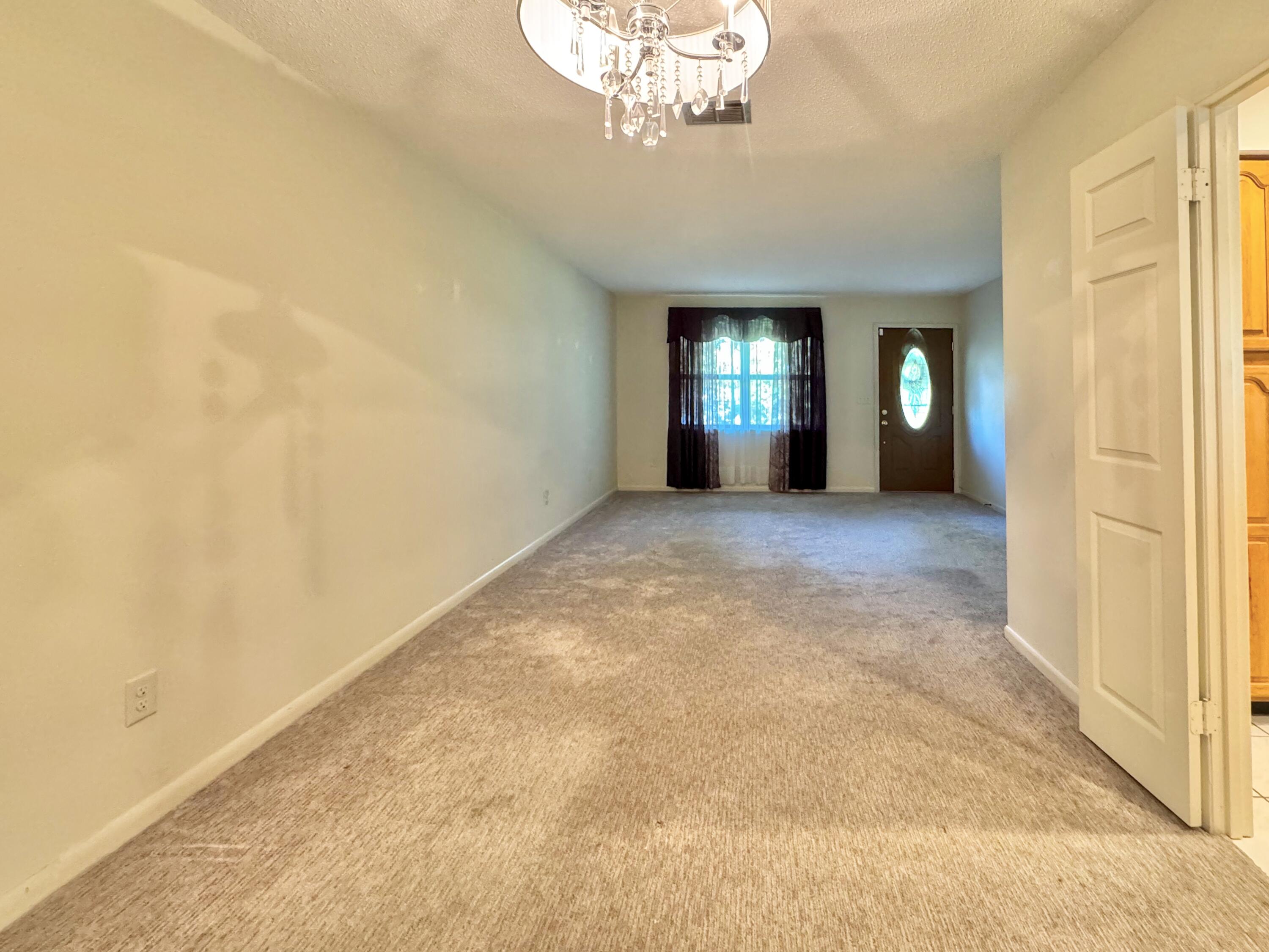 PORT DIXIE S1/2 OF LOTS 26 TO 28 BLK 32 - Residential