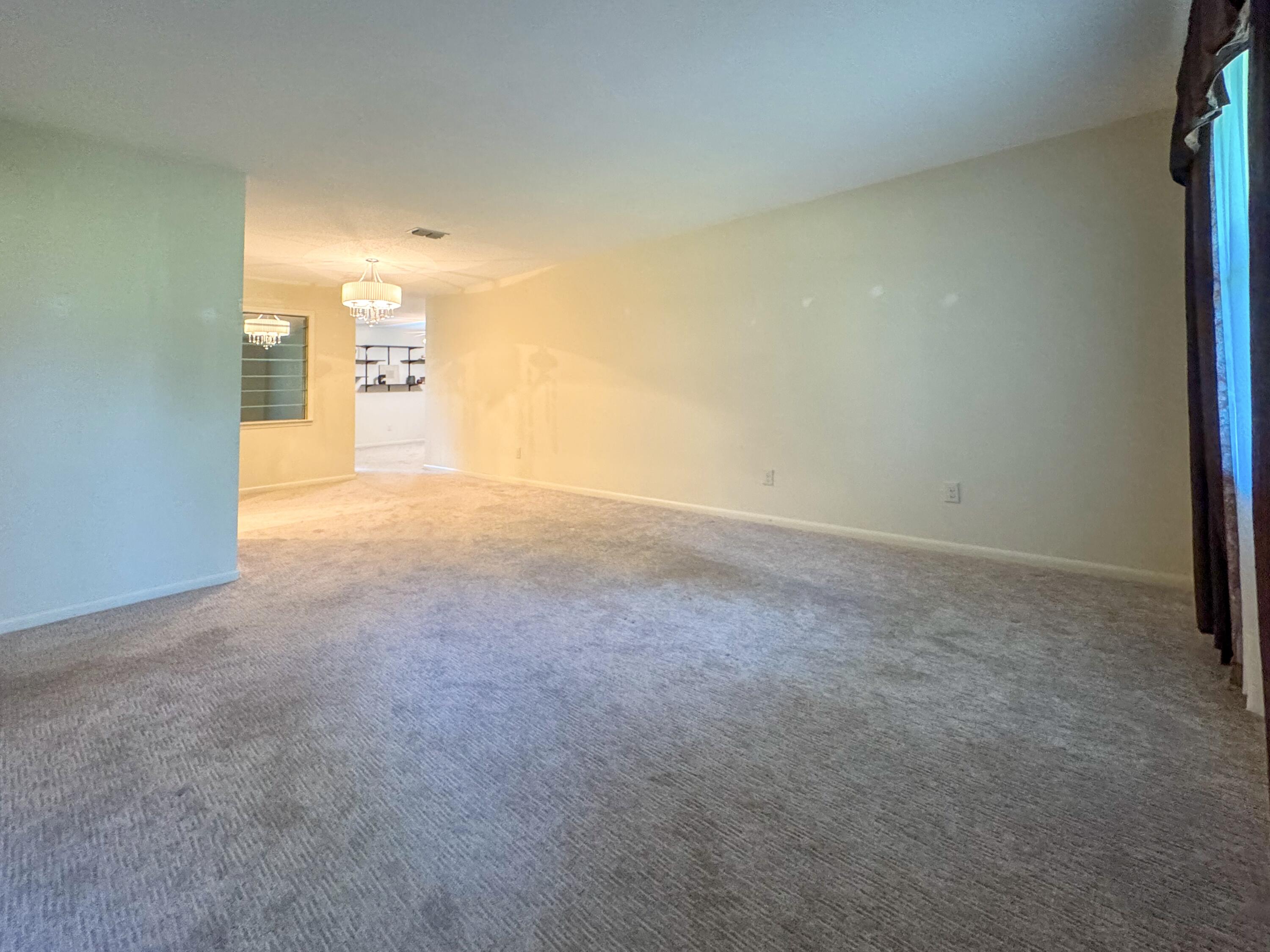 PORT DIXIE S1/2 OF LOTS 26 TO 28 BLK 32 - Residential