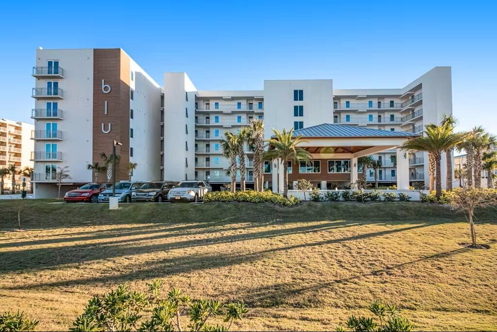 BLU Condo - Residential