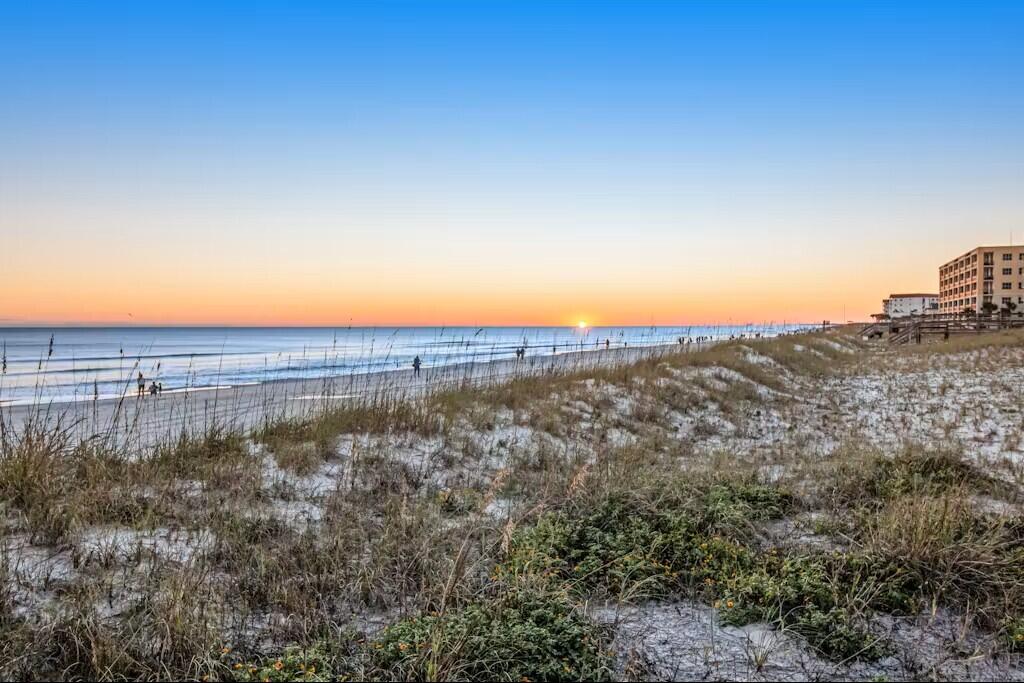 BLU Condo - Residential