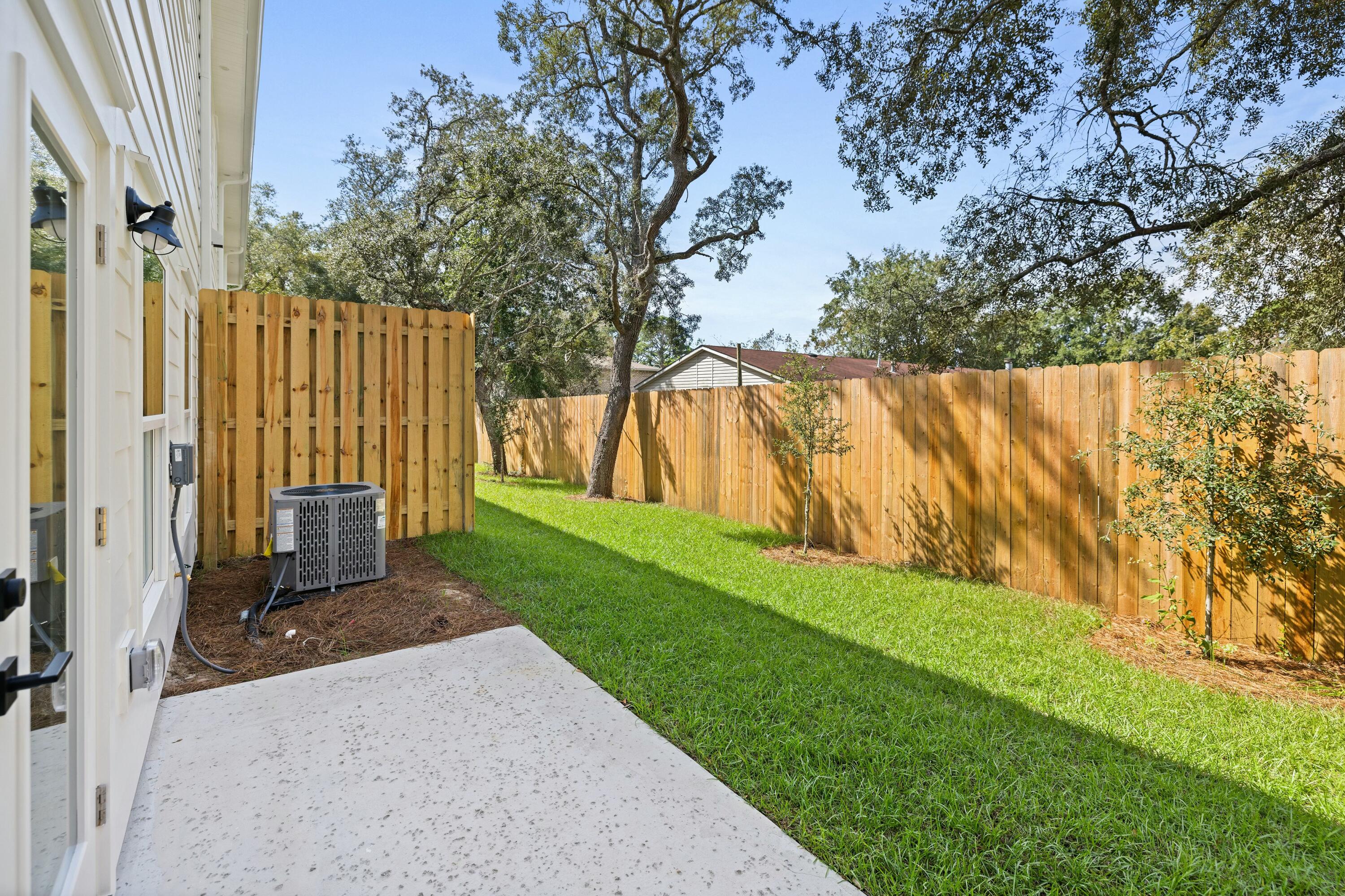 BAY BREEZE T/H - Residential