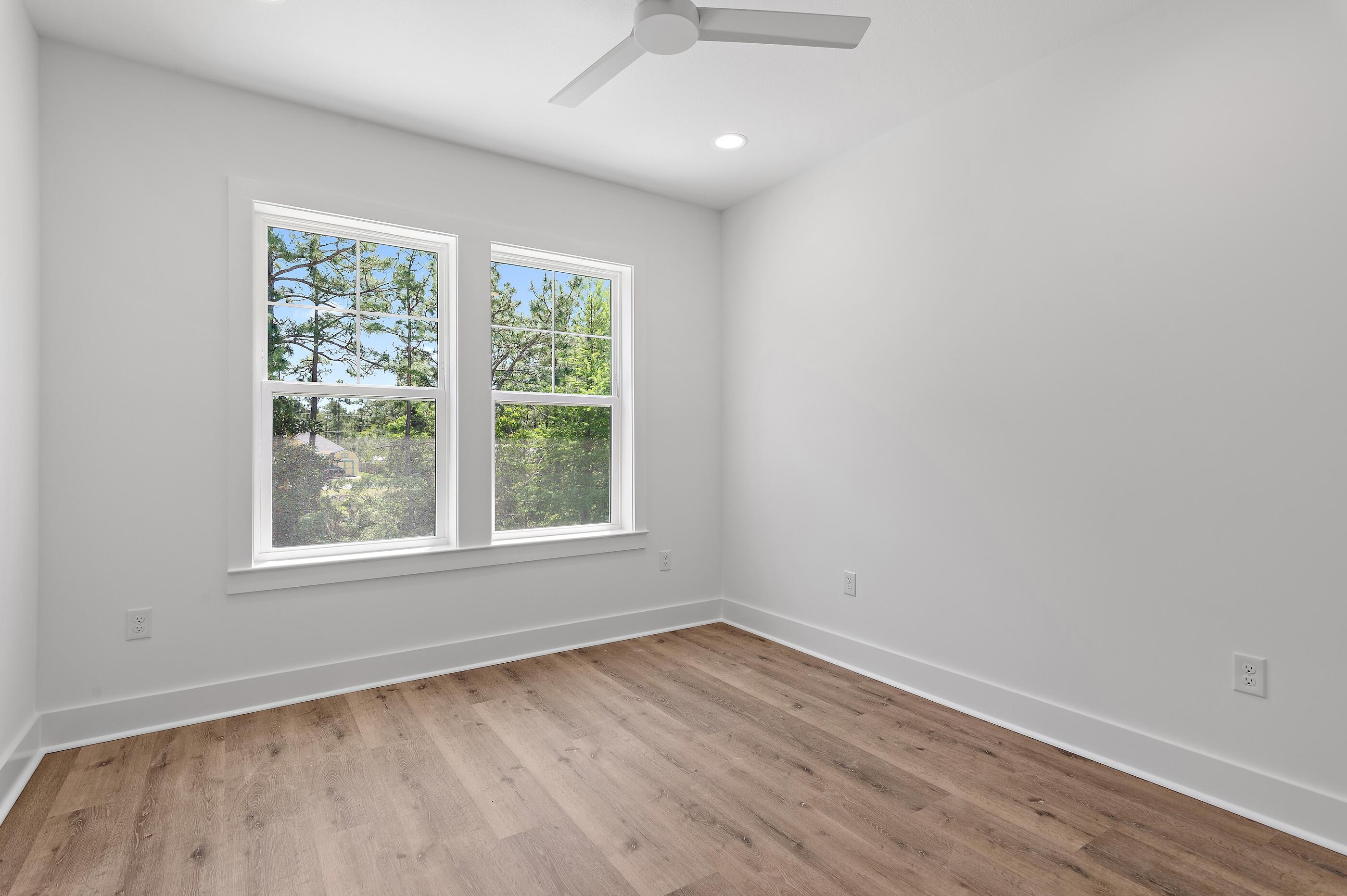 ENCHANTED ESTATES - Residential Lease