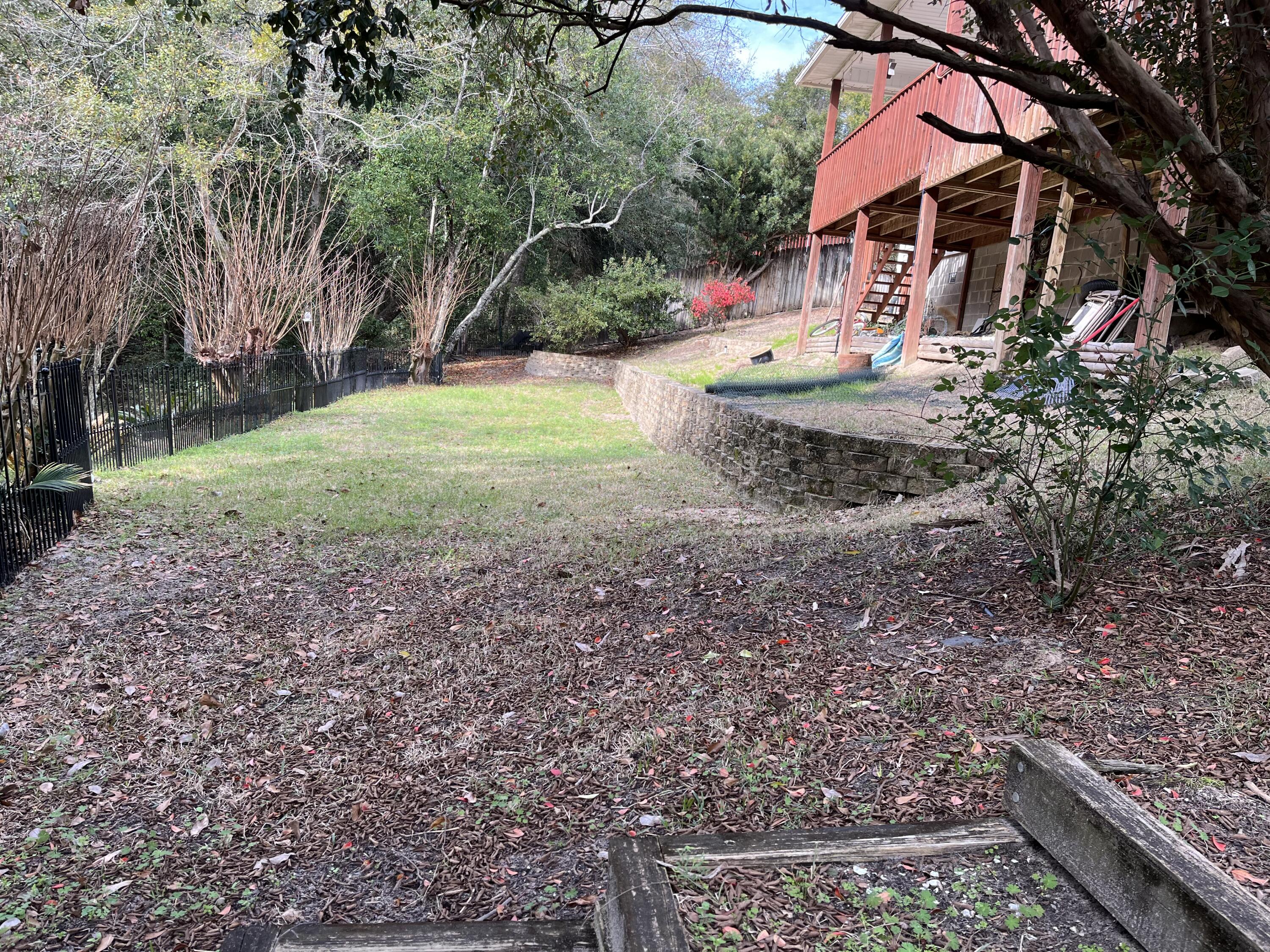 CREEKSIDE - Residential Lease