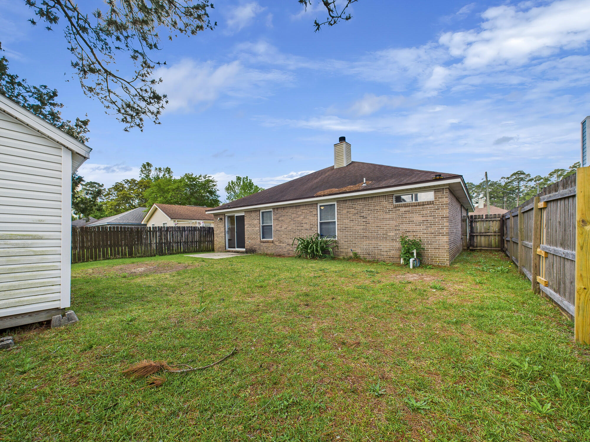 SUMMER HILLS LOT 10 - Residential
