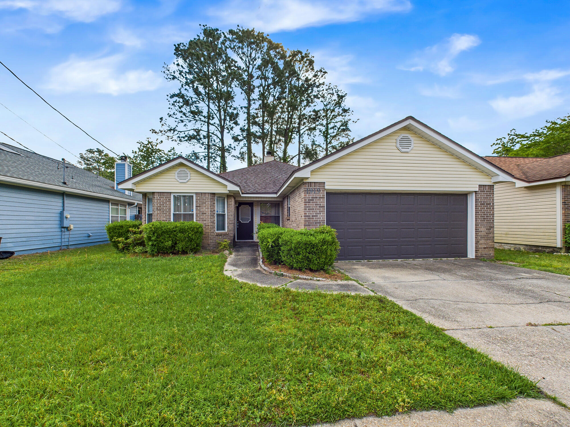 SUMMER HILLS LOT 10 - Residential