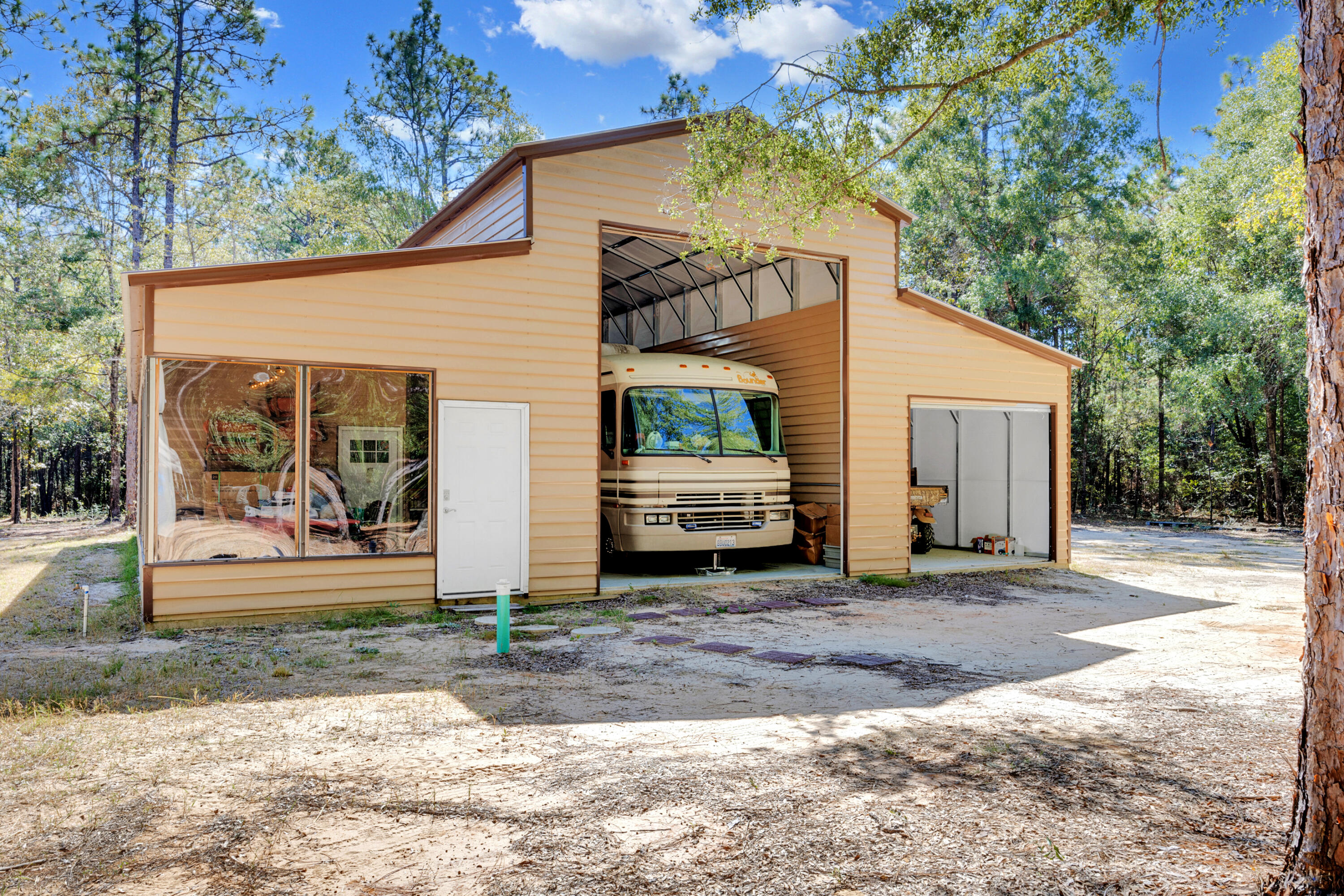 NORTH SUPERGROUP (221000.00) - Farm