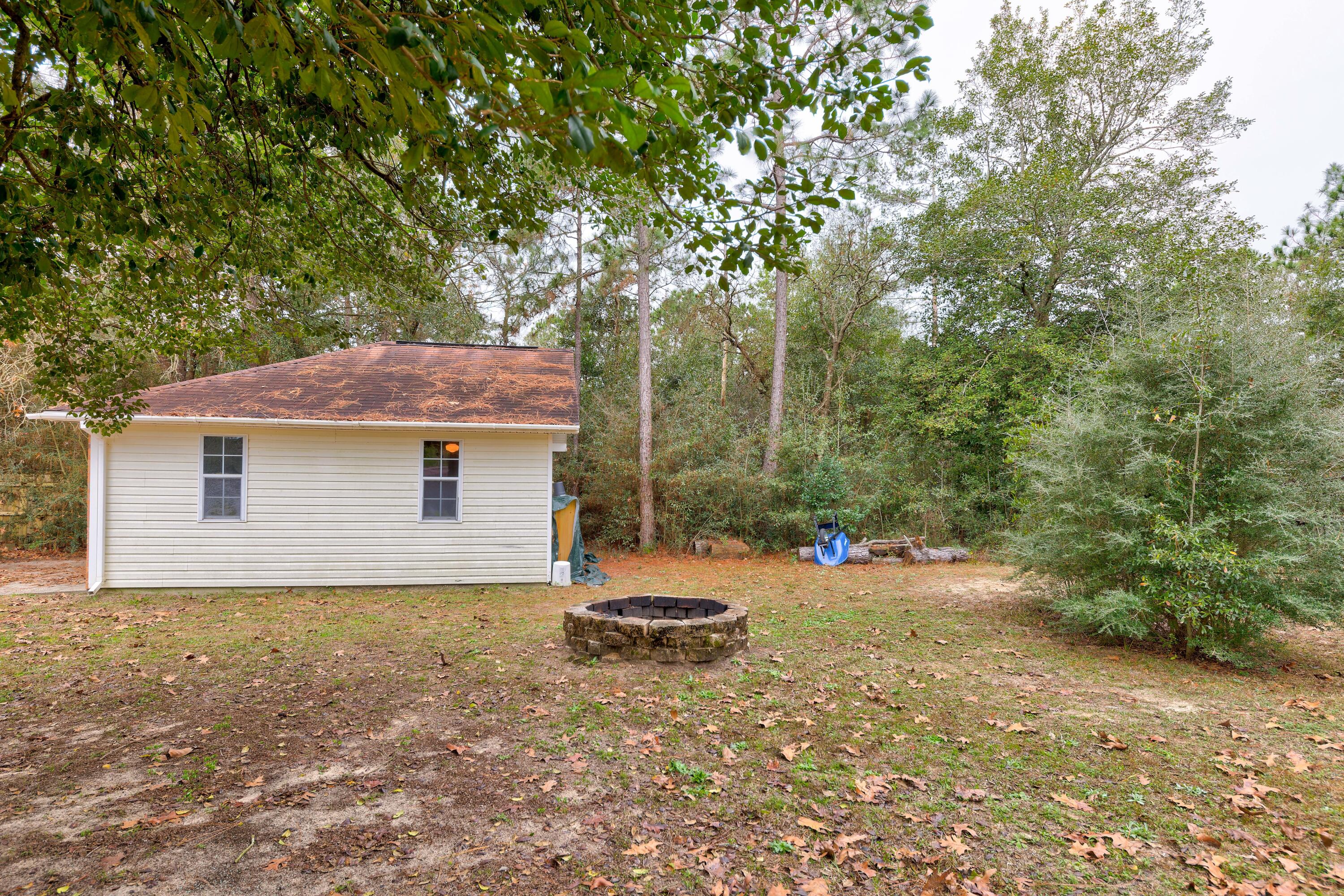 COUNTRYVIEW EST 4TH PH II LOT 8 - Residential