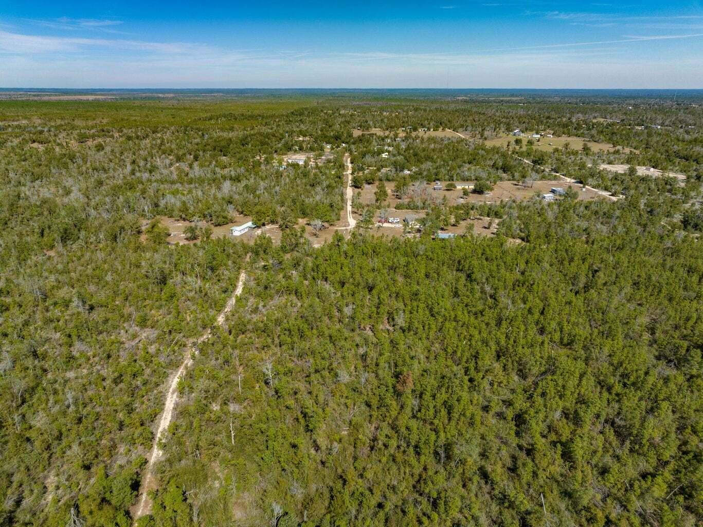 NO RECORDED SUBDIVISION - Land