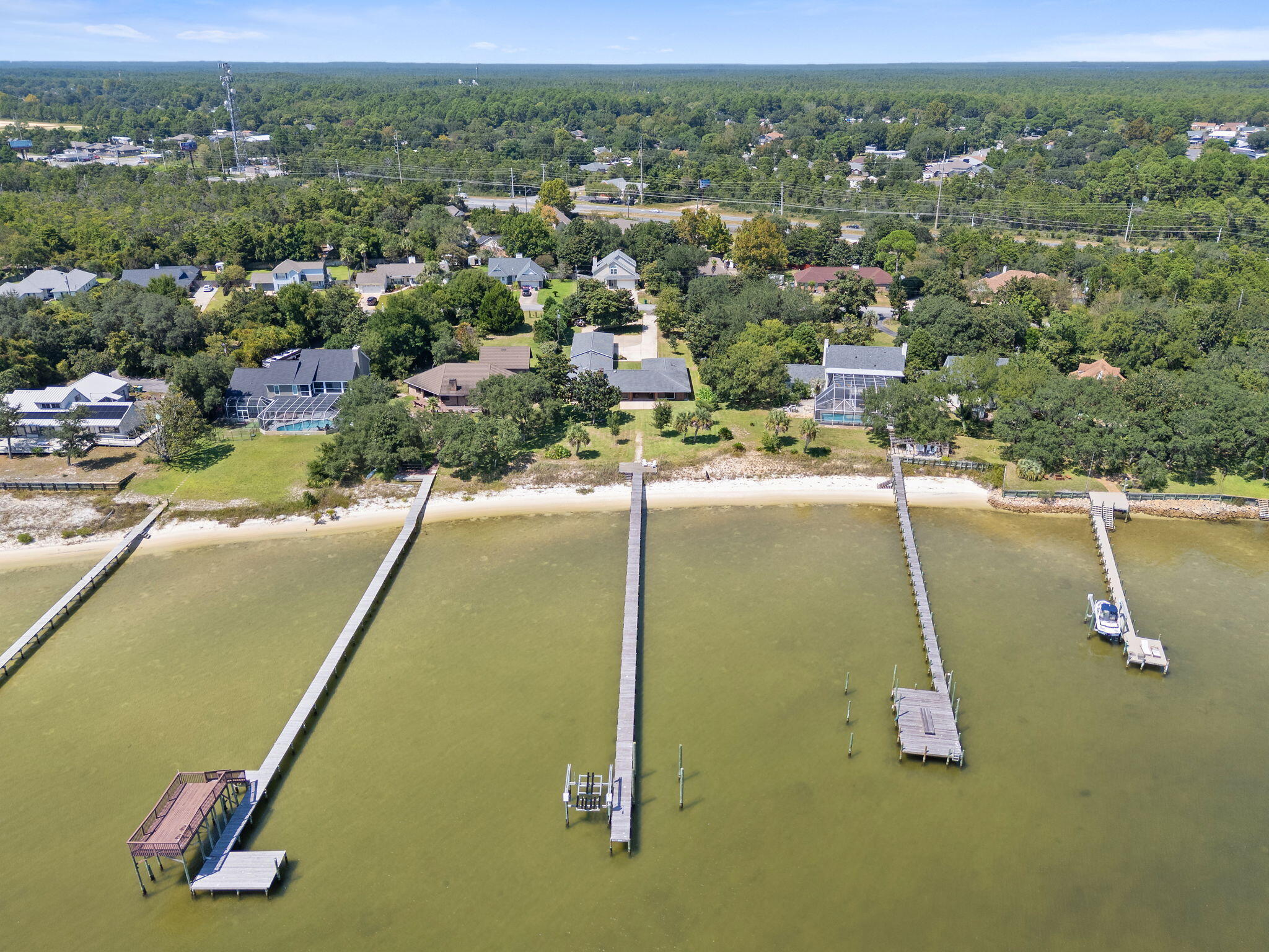 WYNNEHAVEN BEACH ESTATES - Residential
